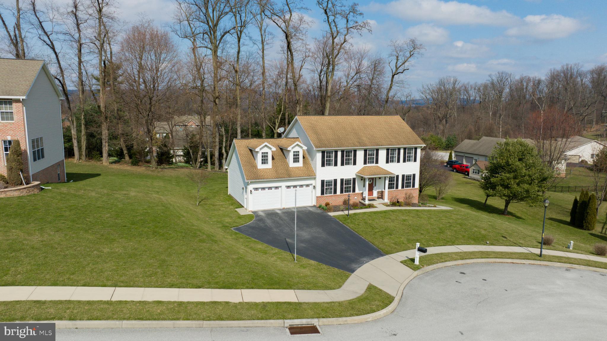 FIELDSTONE MANOR - Residential
