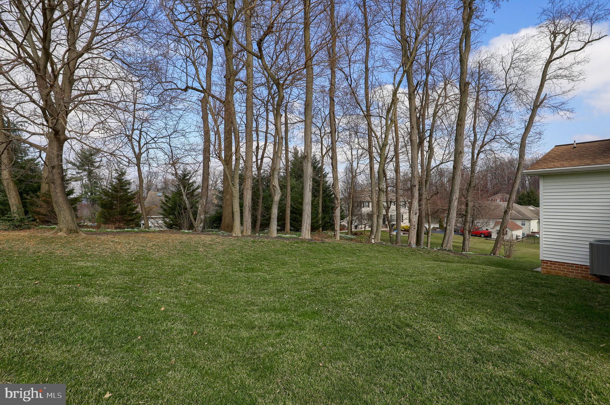 FIELDSTONE MANOR - Residential