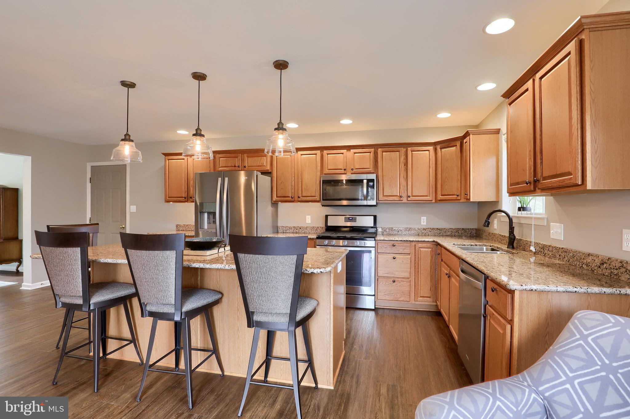 FIELDSTONE MANOR - Residential