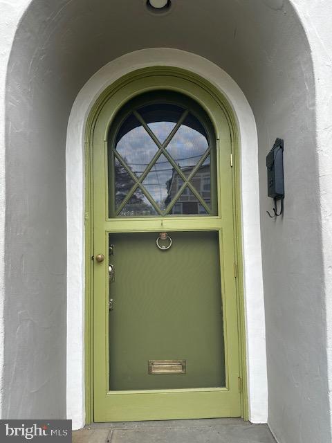 CHESTNUT HILL - Residential