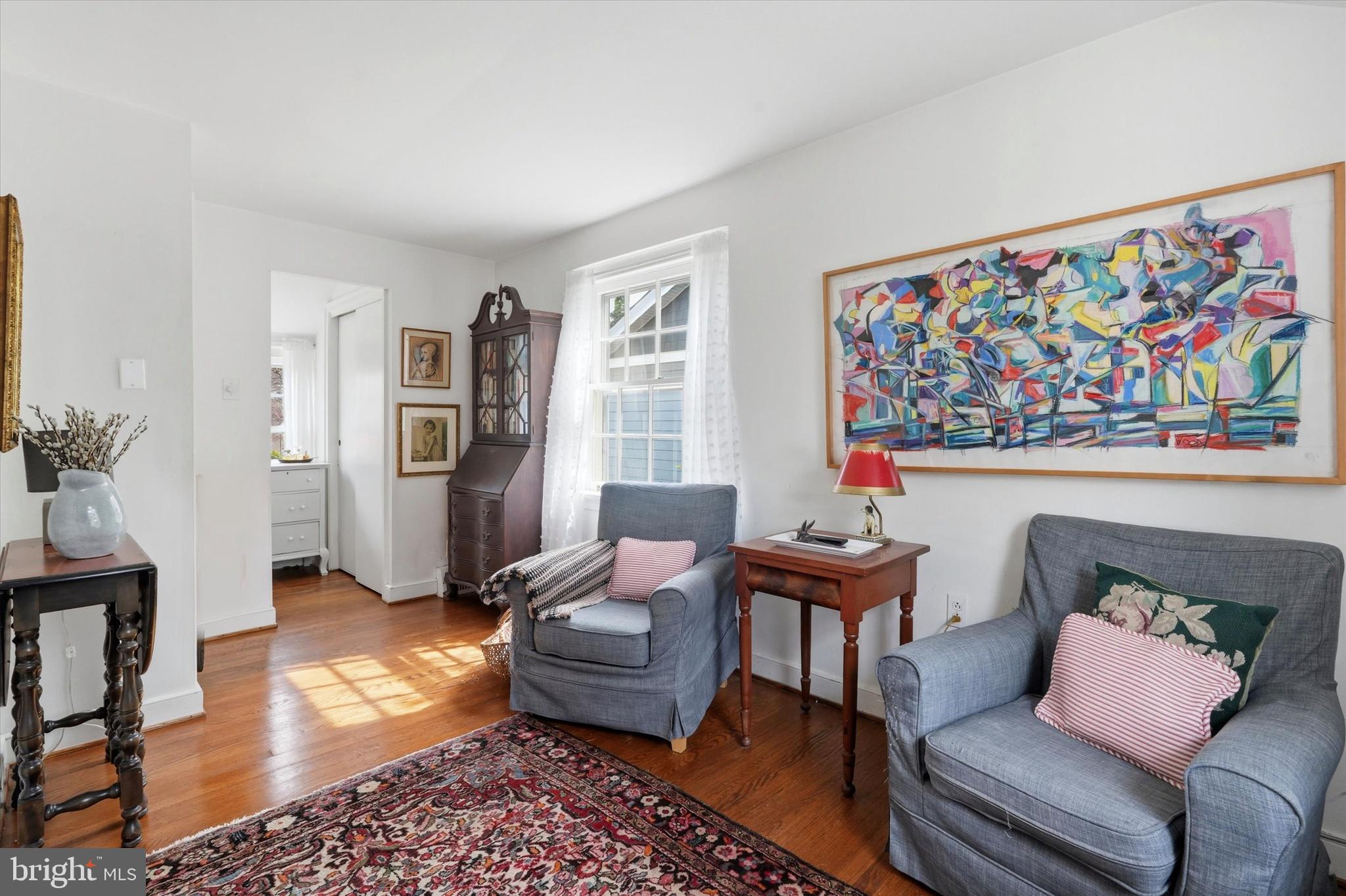 CHESTNUT HILL - Residential