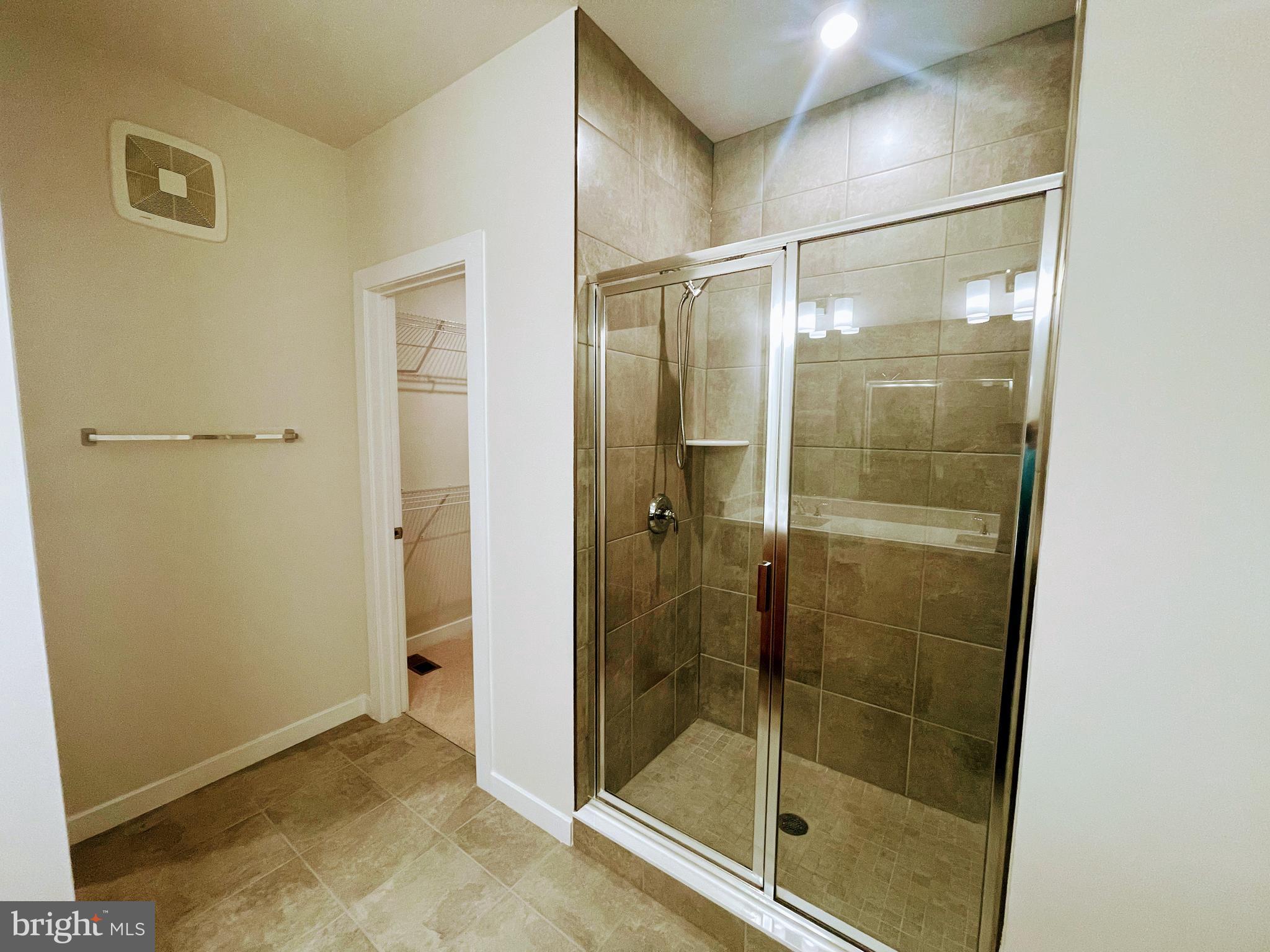 ASHBROOK - Residential Lease