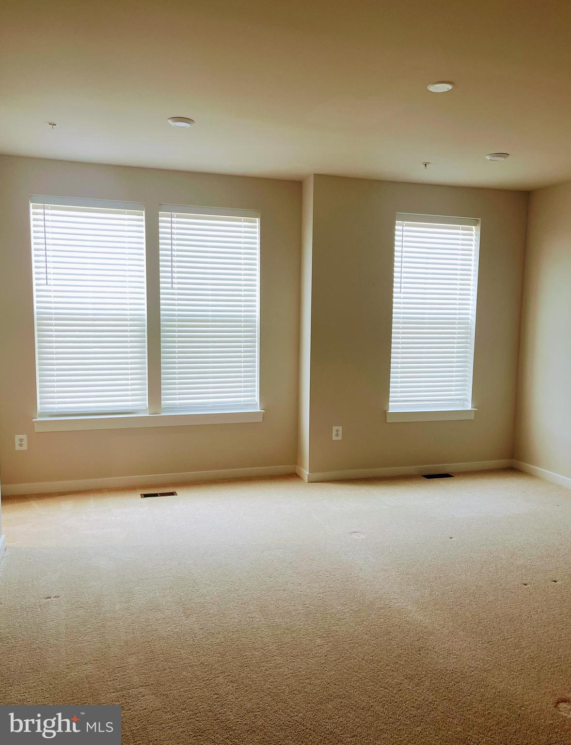 ASHBROOK - Residential Lease