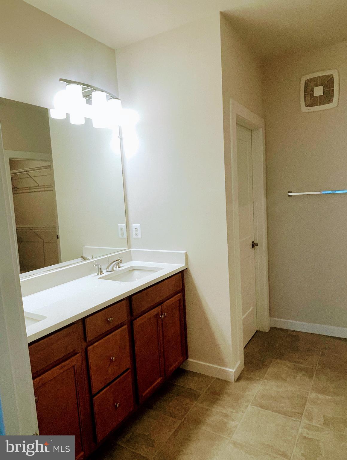 ASHBROOK - Residential Lease