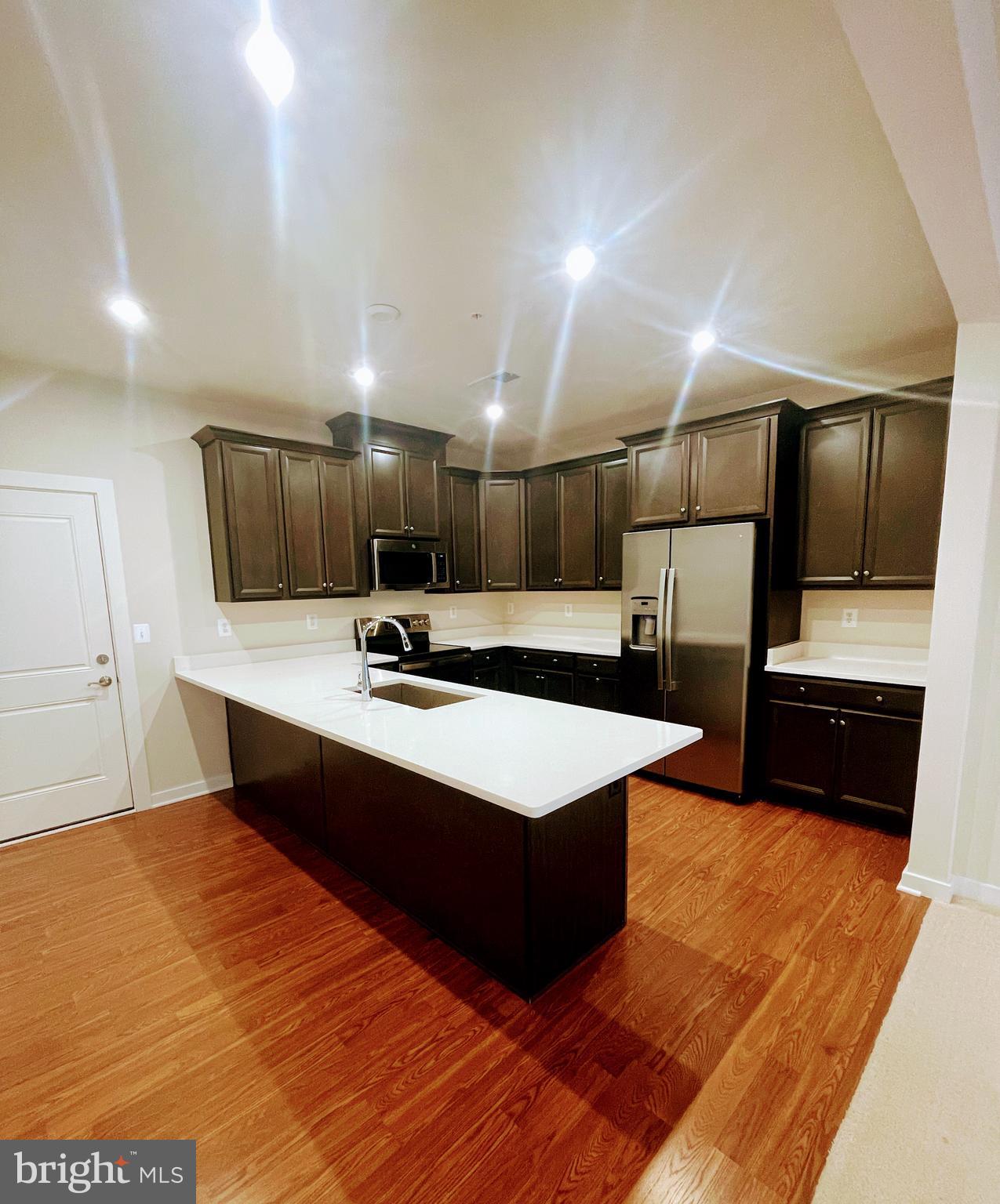 ASHBROOK - Residential Lease