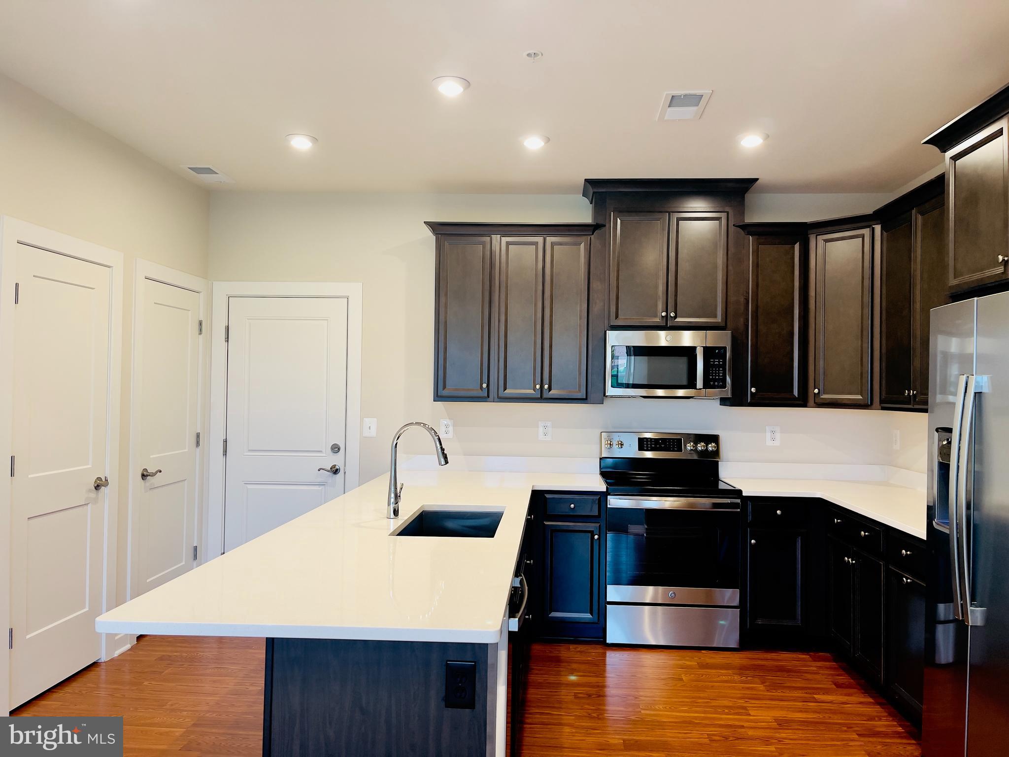 ASHBROOK - Residential Lease