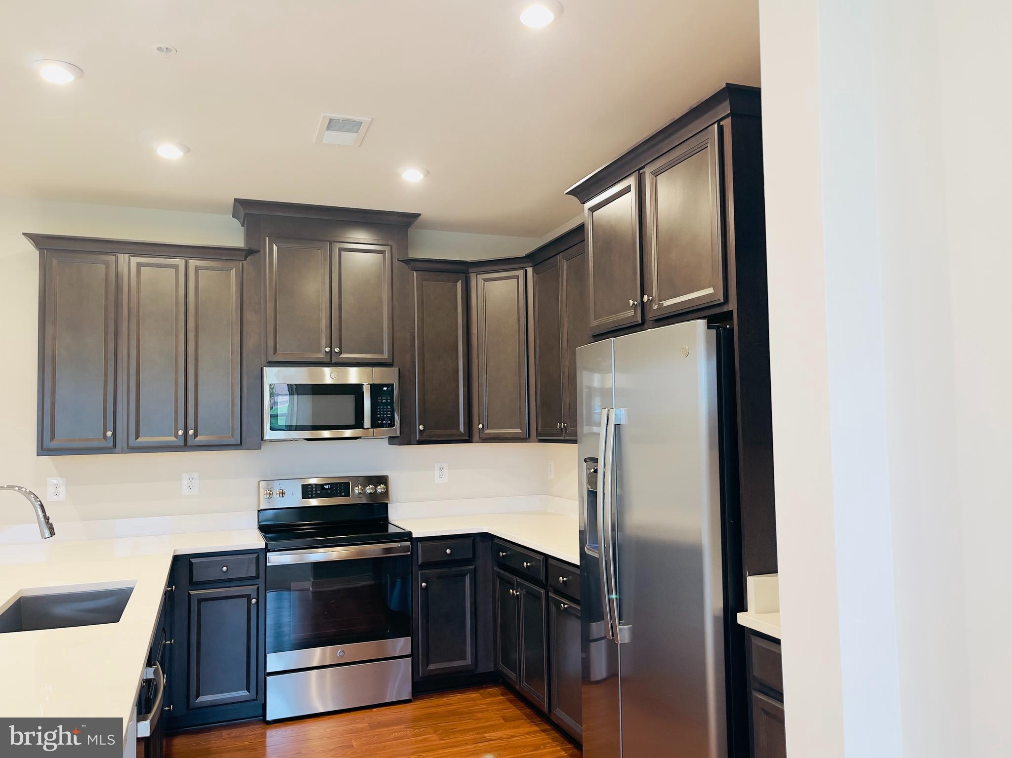 ASHBROOK - Residential Lease