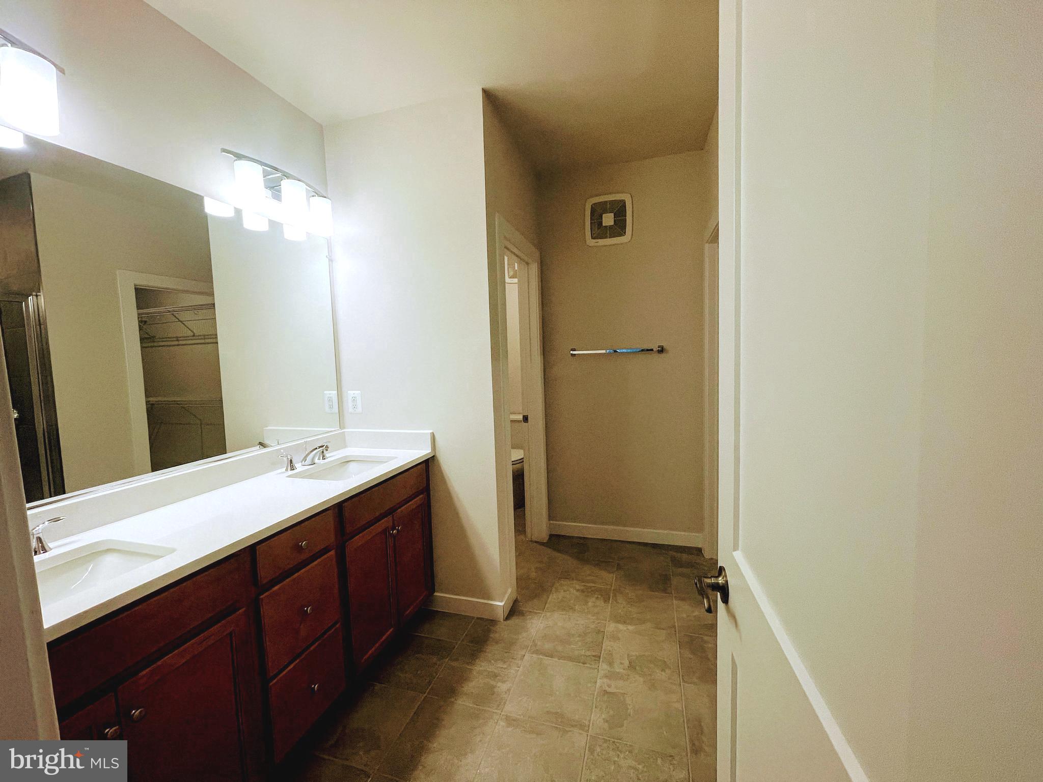 ASHBROOK - Residential Lease