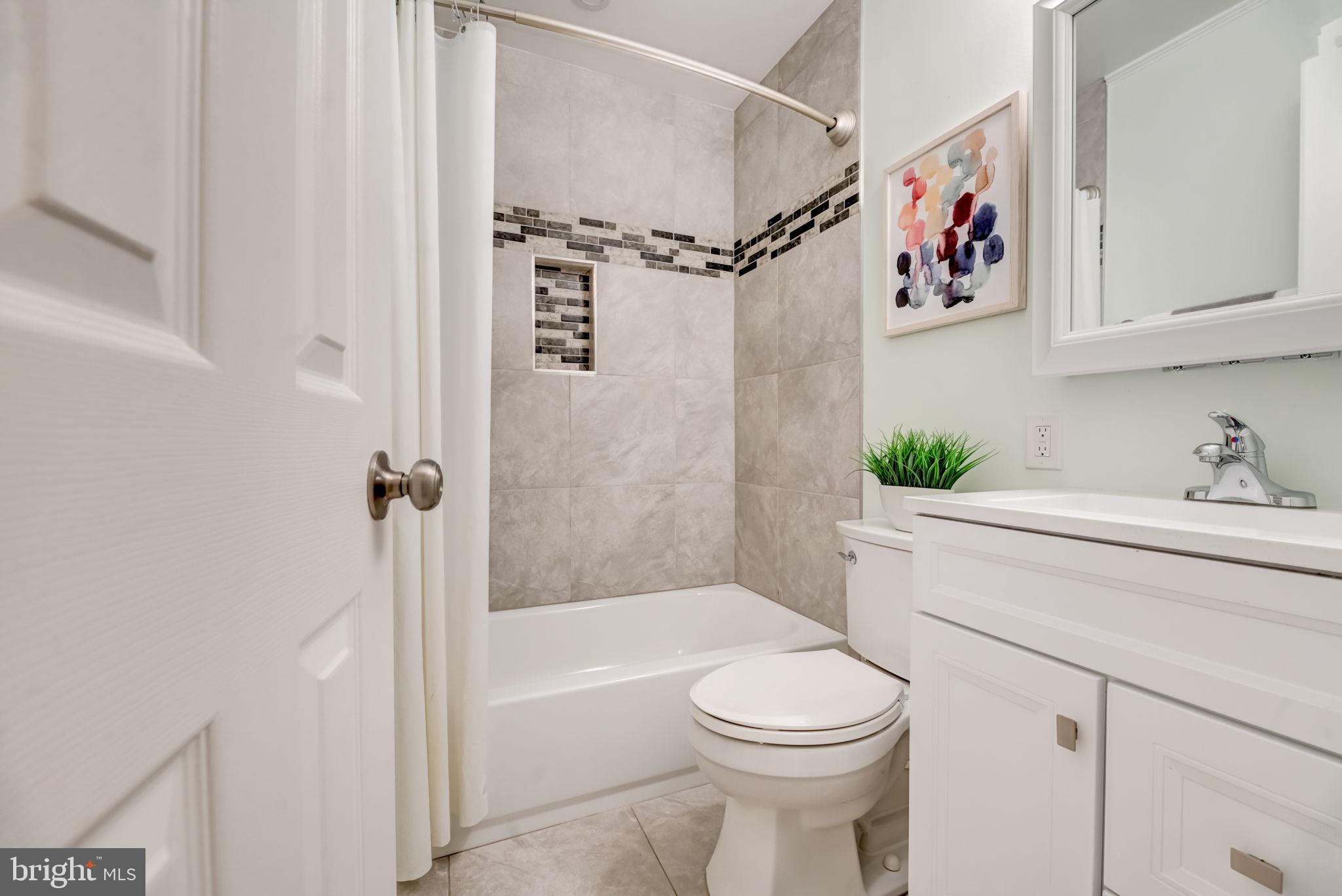 ROLLING VALLEY - Residential