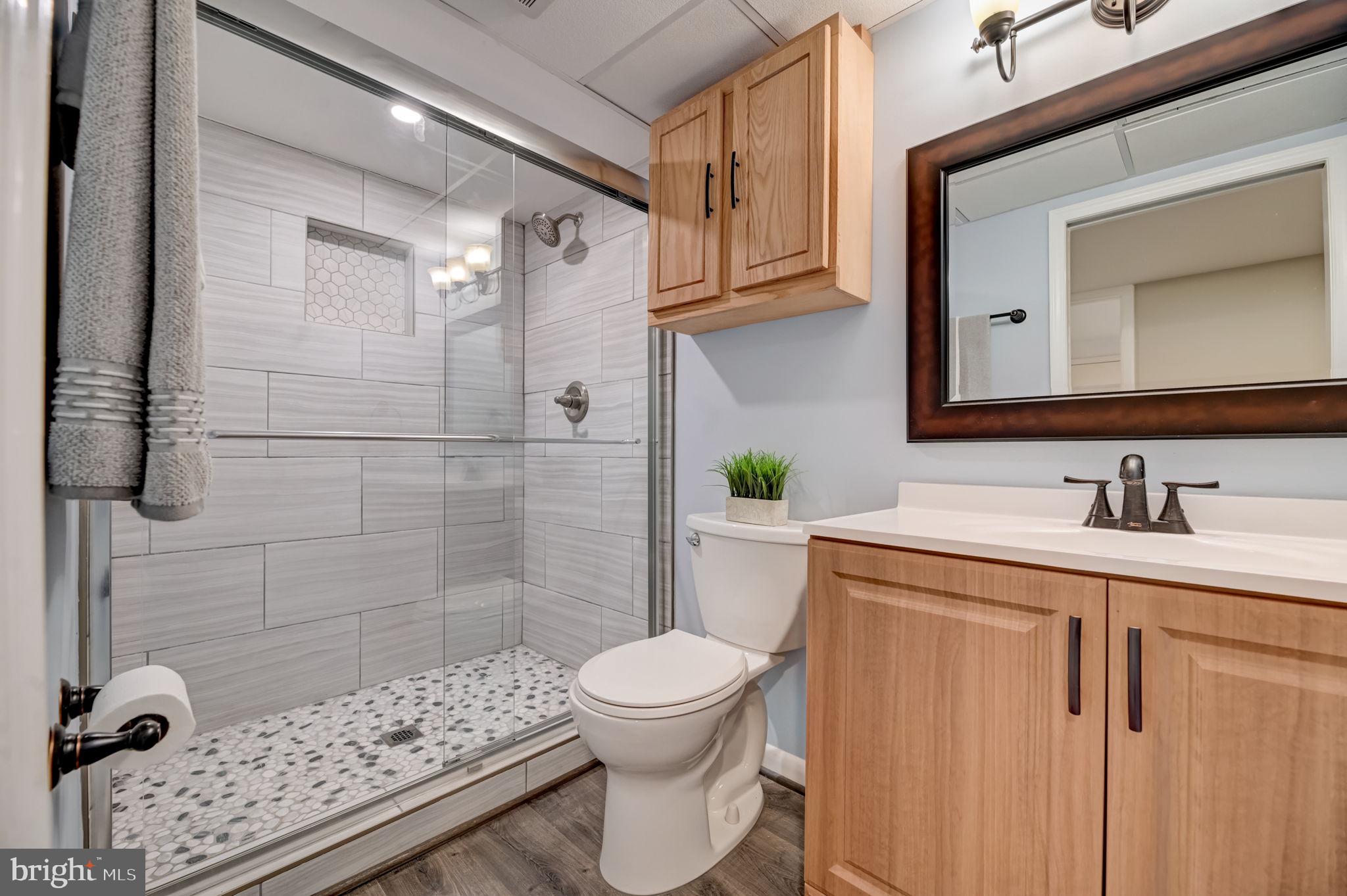 ROLLING VALLEY - Residential