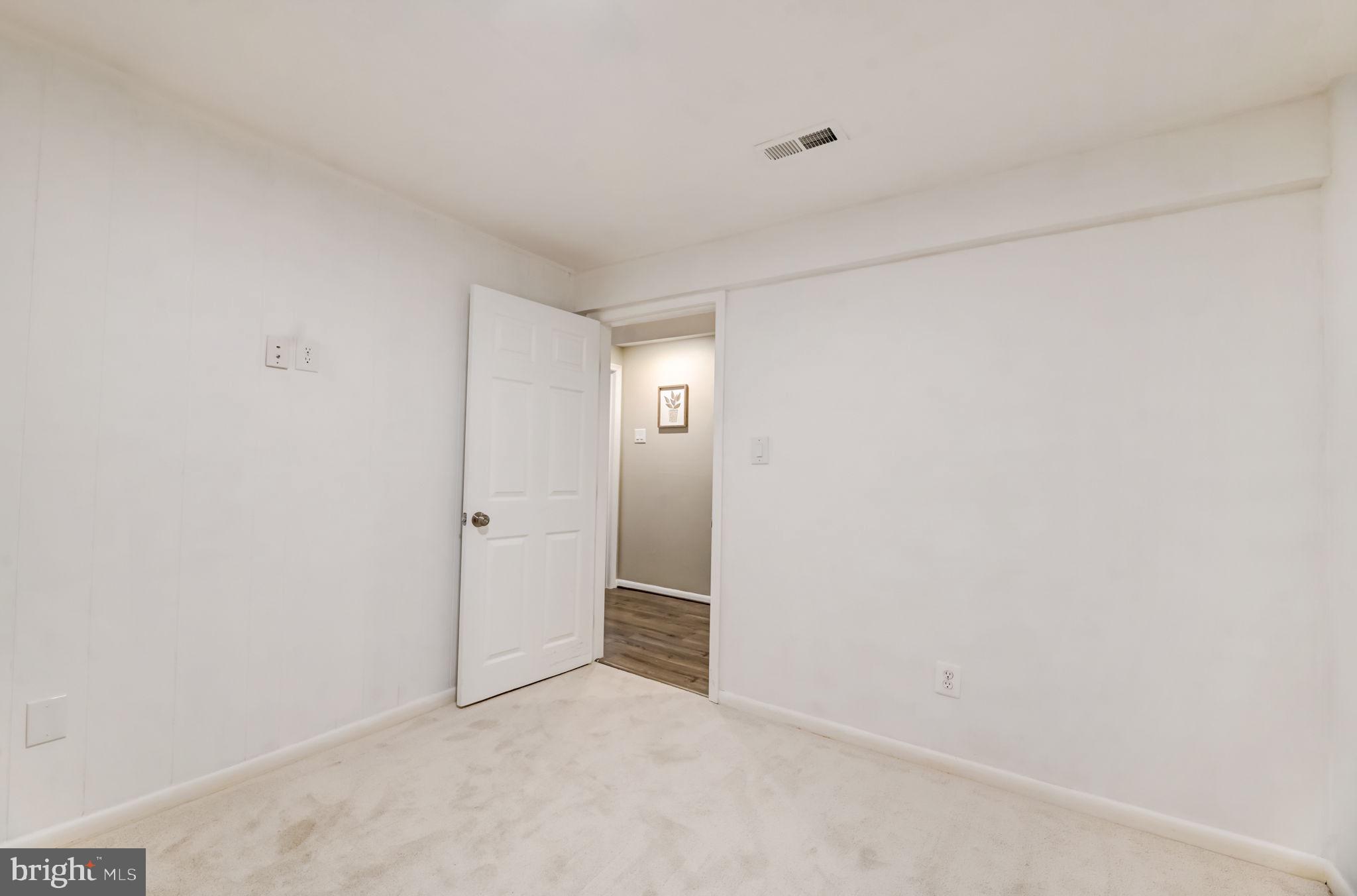 ROLLING VALLEY - Residential