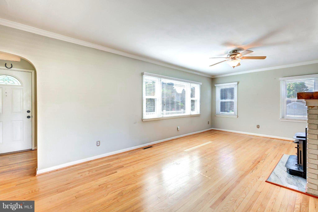 Photo of 428 Maple Avenue, WESTMINSTER, MD 21157 (MLS # MDCR2037856)