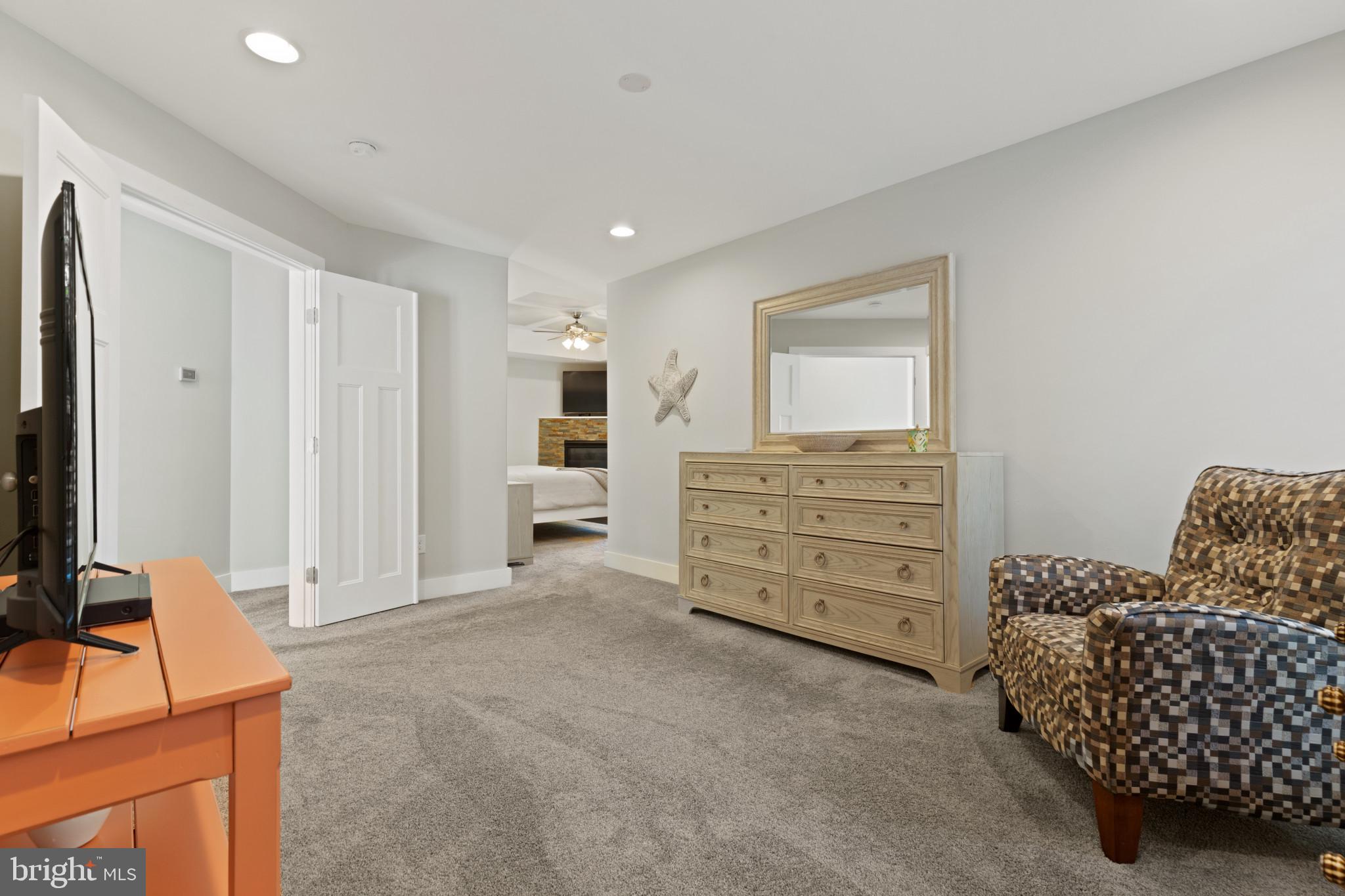 MAGOTHY BEACH - Residential