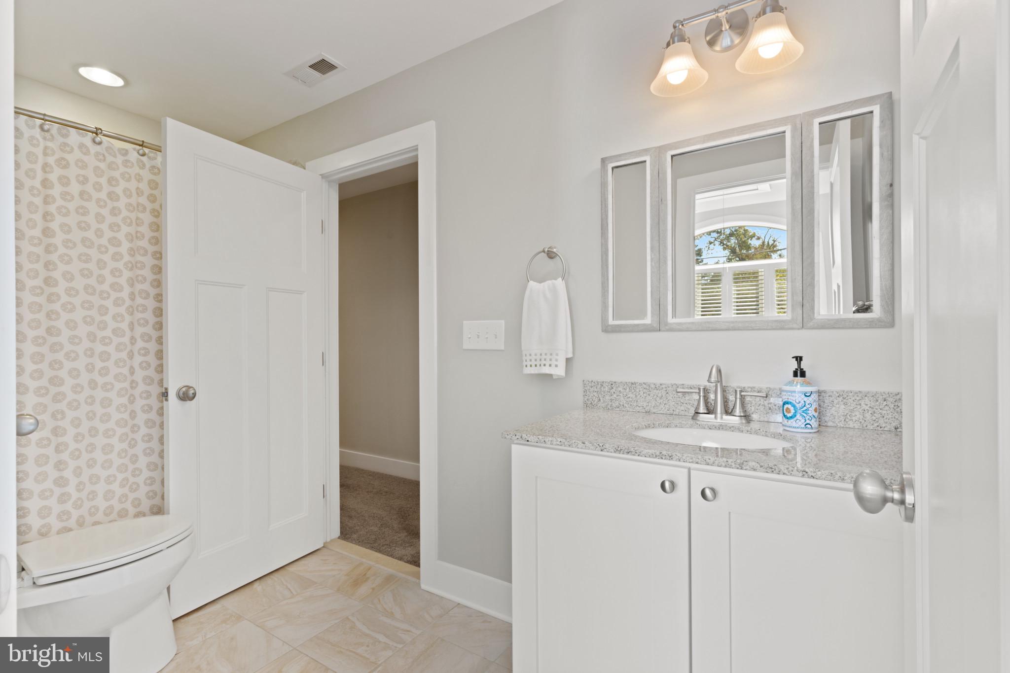 MAGOTHY BEACH - Residential