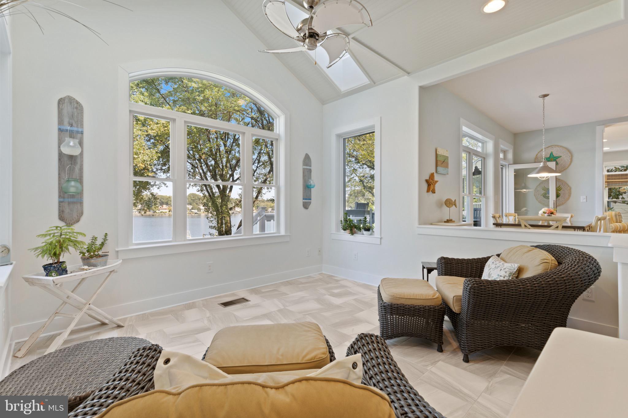 MAGOTHY BEACH - Residential