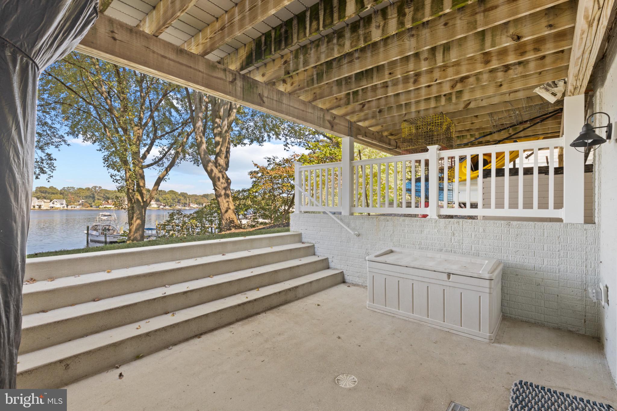 MAGOTHY BEACH - Residential