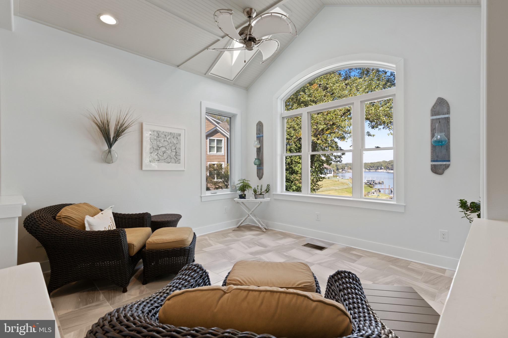 MAGOTHY BEACH - Residential