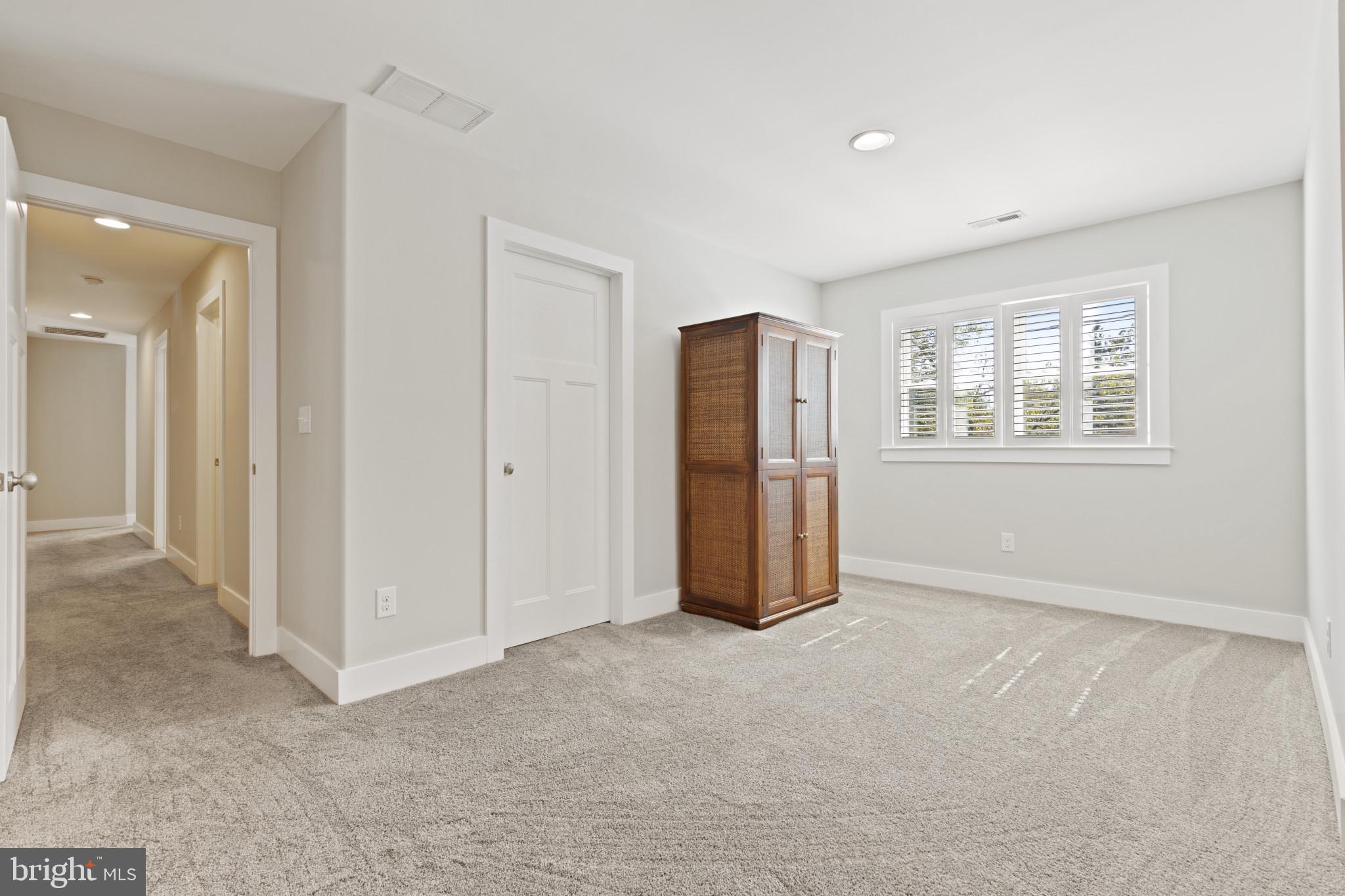 MAGOTHY BEACH - Residential