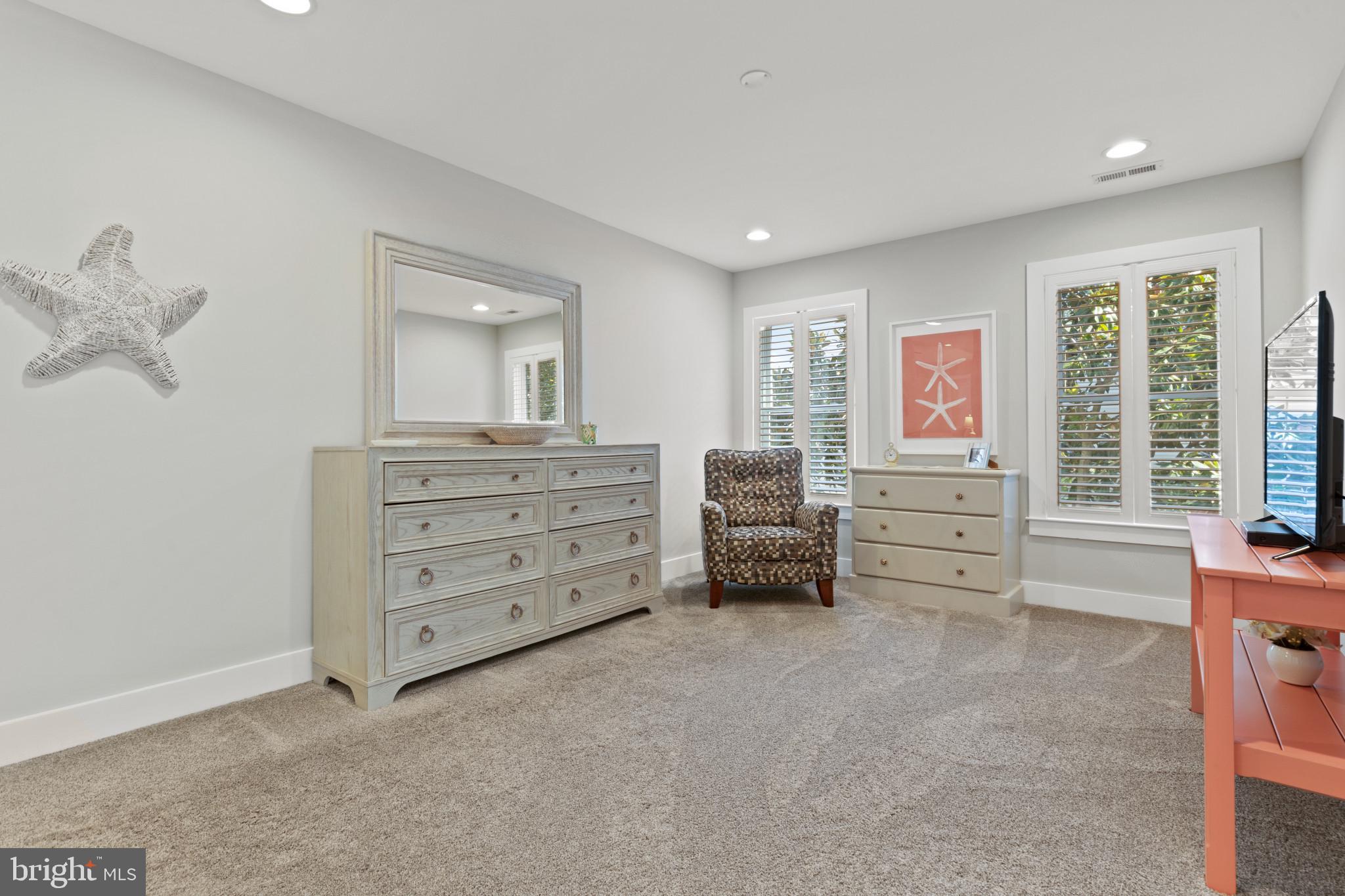 MAGOTHY BEACH - Residential