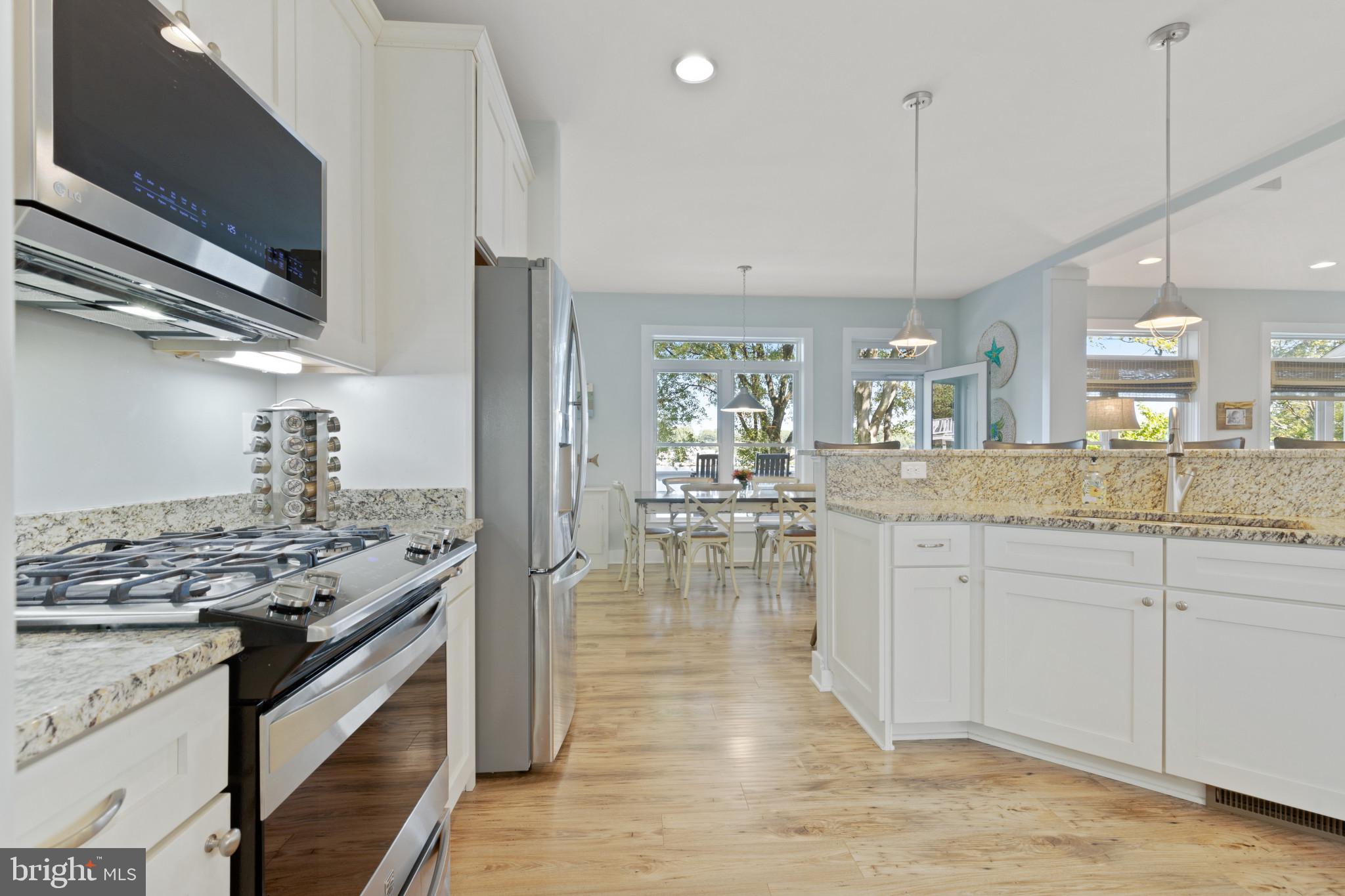 MAGOTHY BEACH - Residential