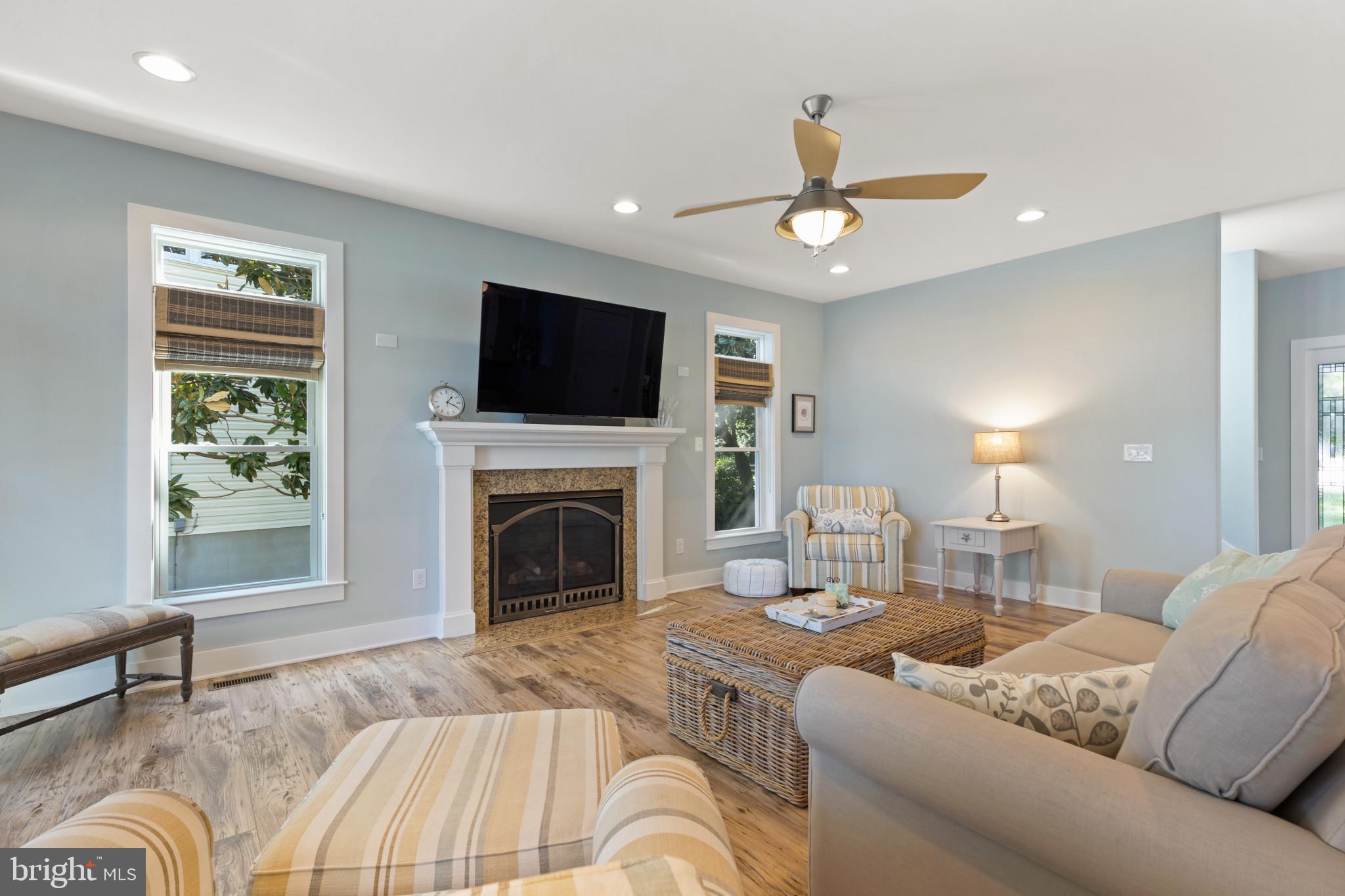 MAGOTHY BEACH - Residential