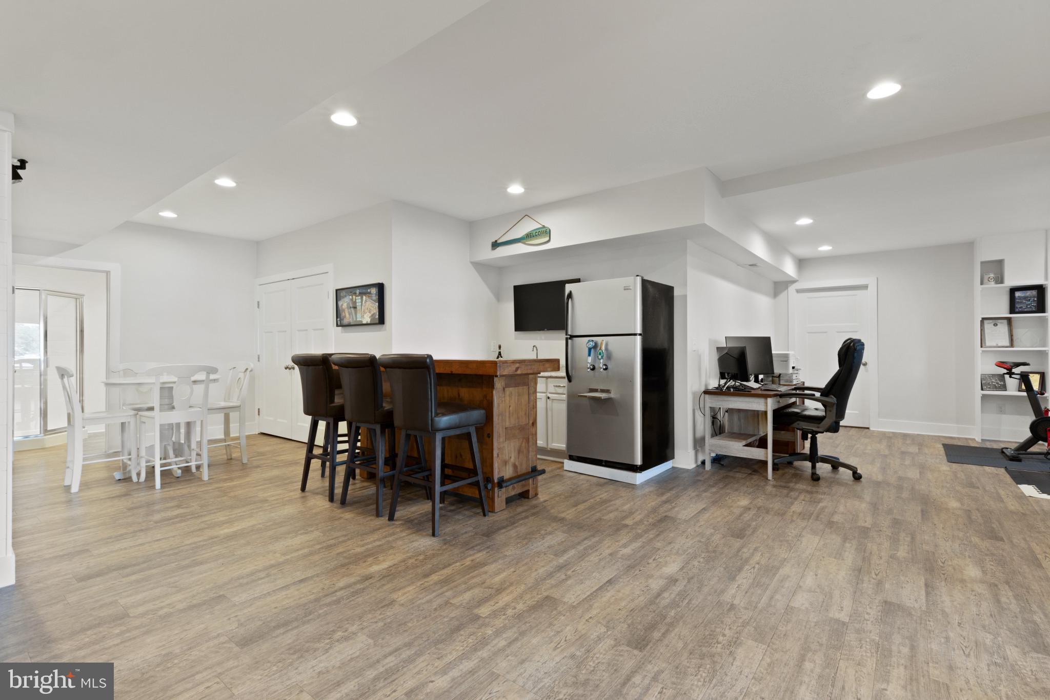 MAGOTHY BEACH - Residential