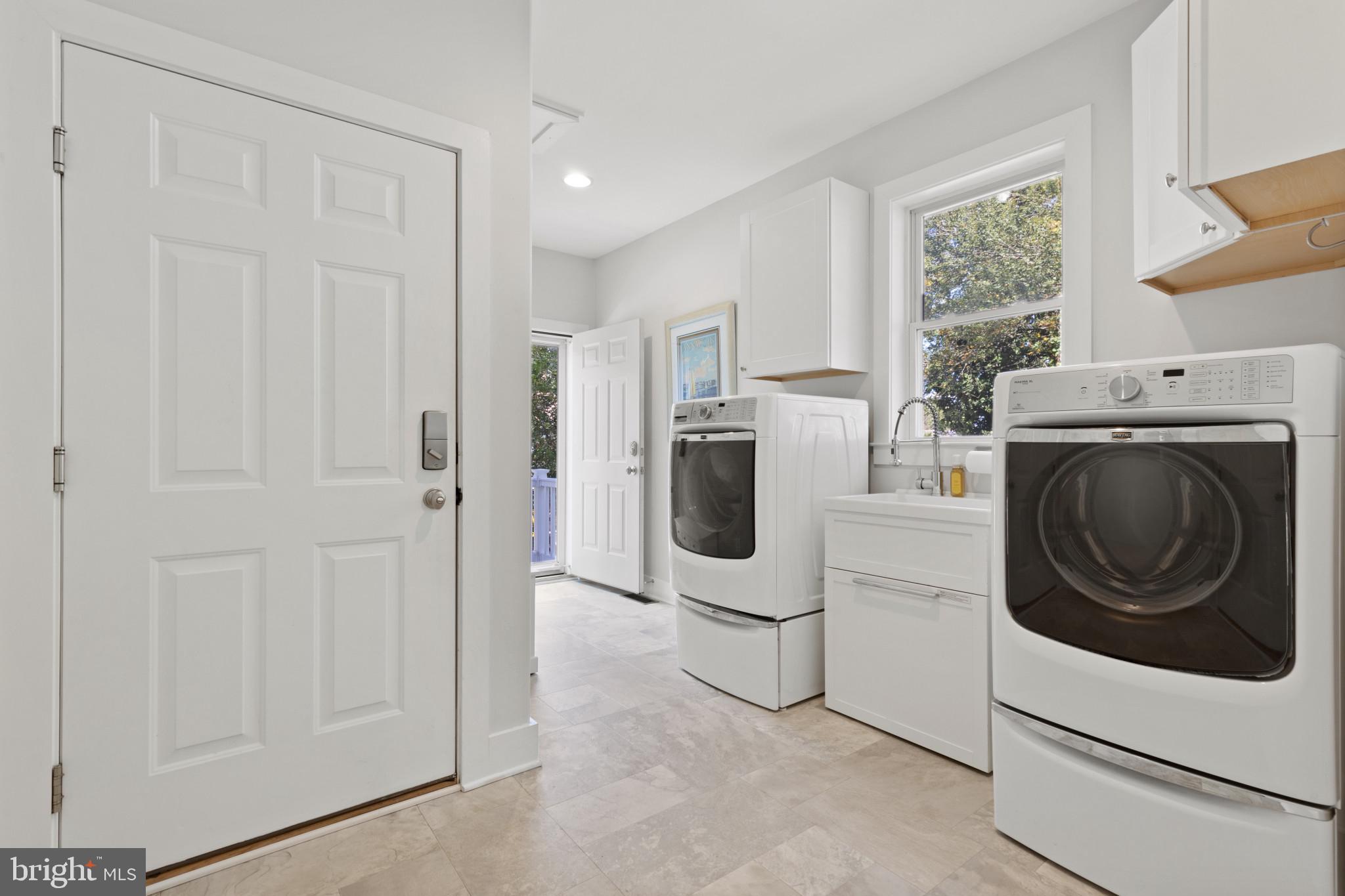 MAGOTHY BEACH - Residential