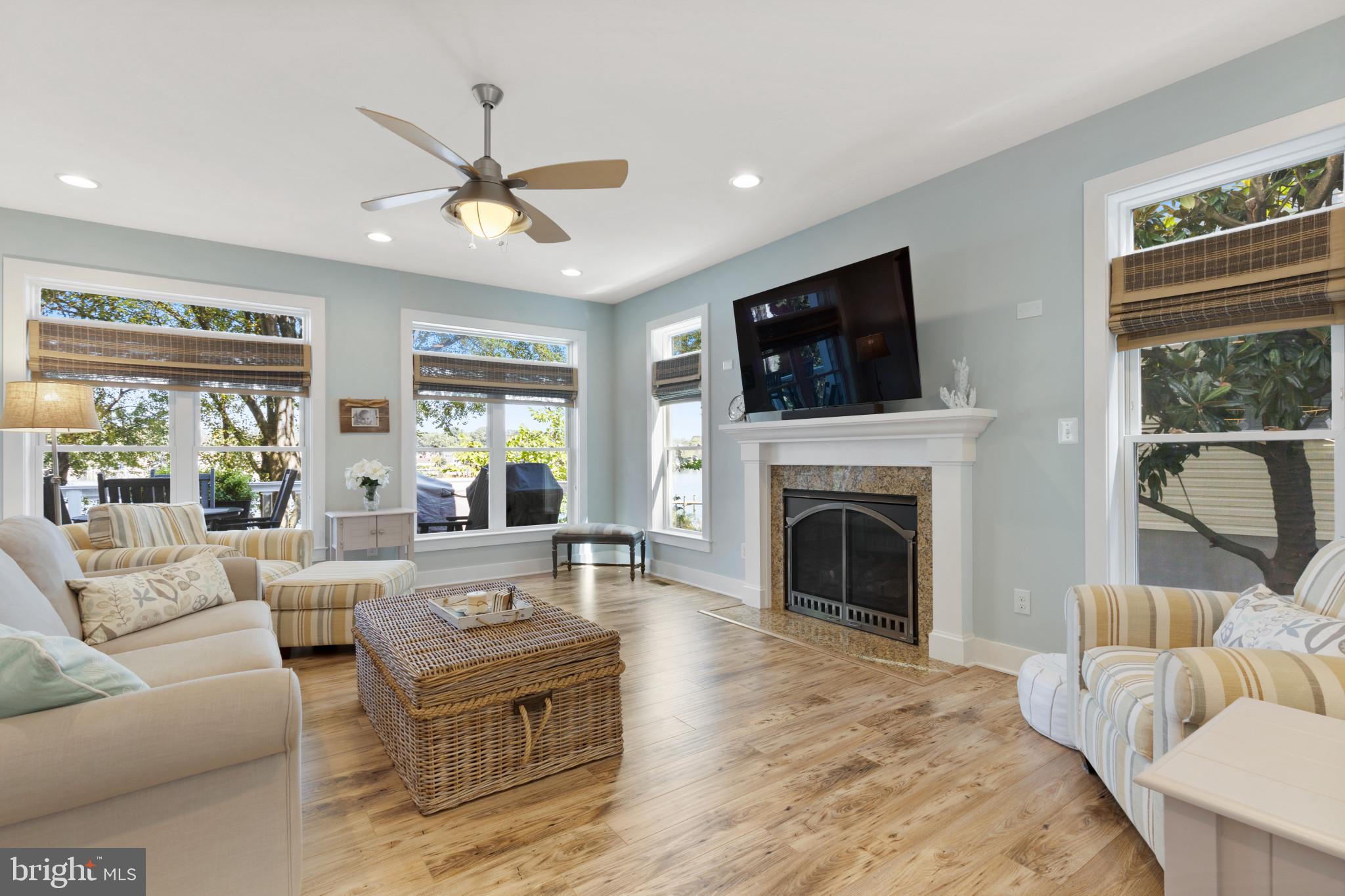 MAGOTHY BEACH - Residential