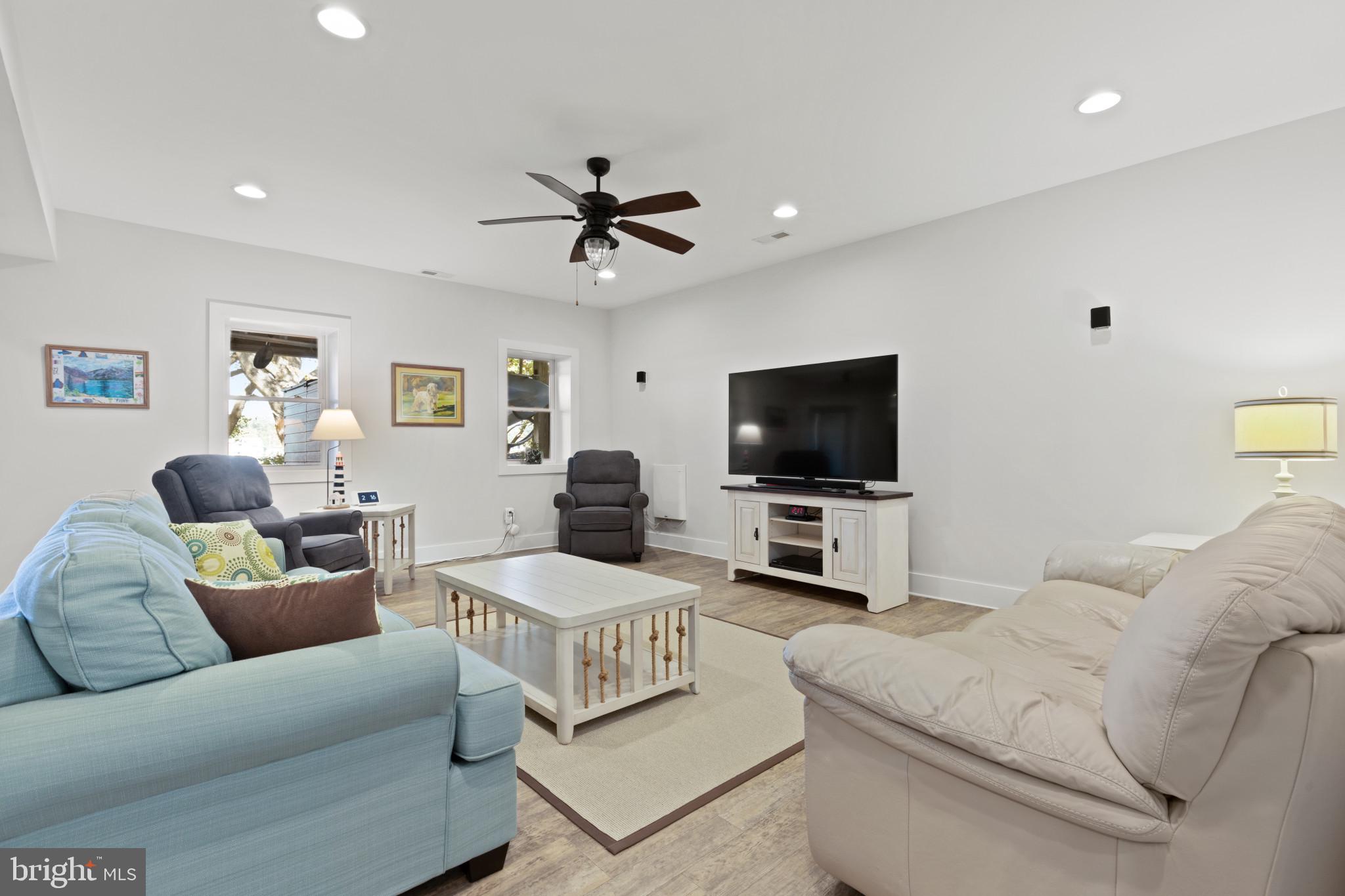 MAGOTHY BEACH - Residential