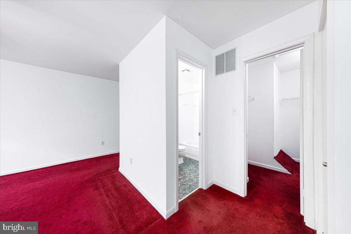 WOODFIELD AT MANCHESTER - Residential