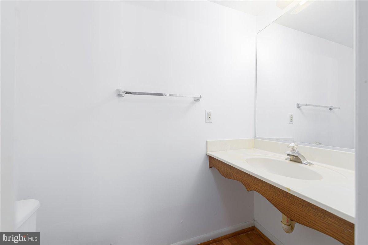 WOODFIELD AT MANCHESTER - Residential