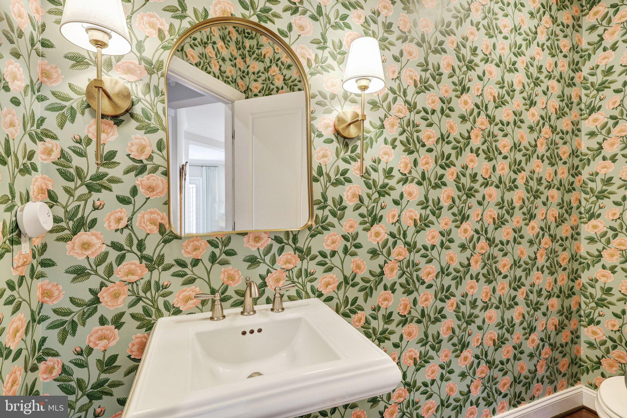 8028 WELLINGTON ROAD