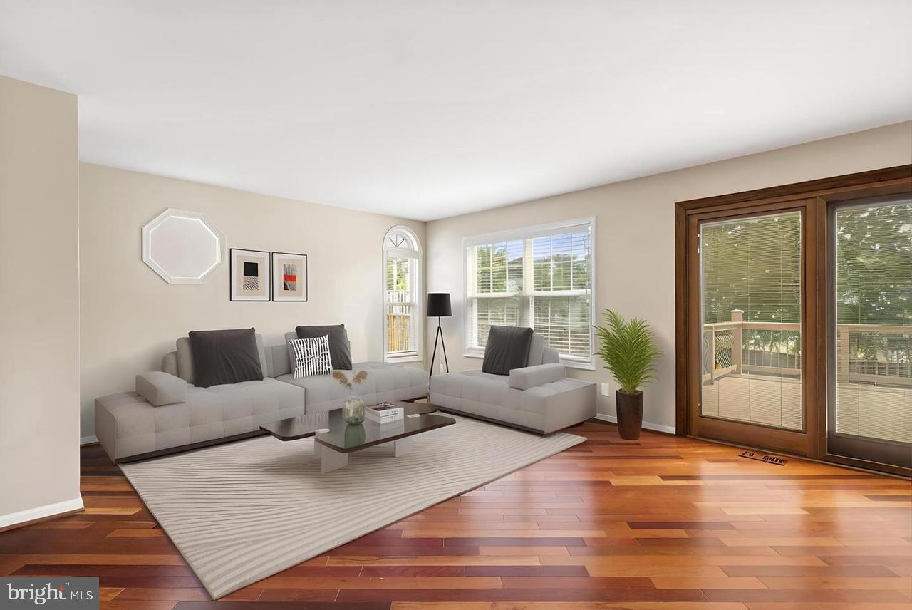 10 SASSAFRAS LANE