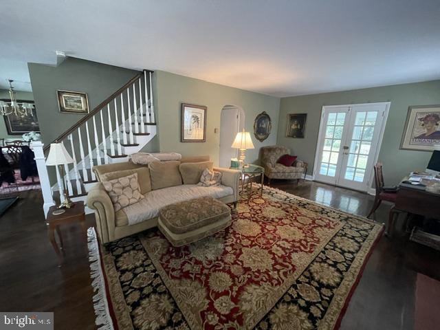 321 N STANWICK ROAD