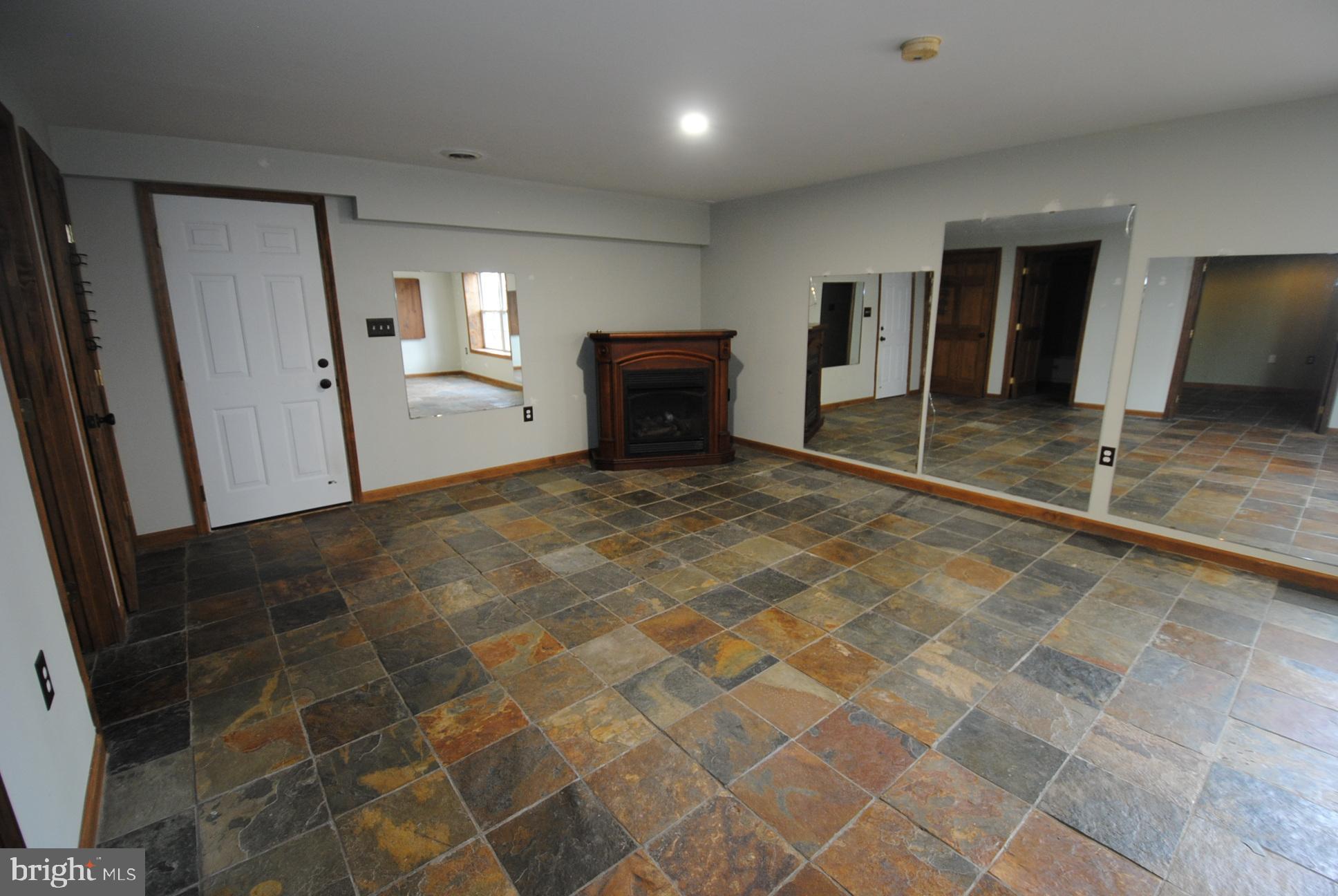 SHEN FARMS MT VIEW - Residential