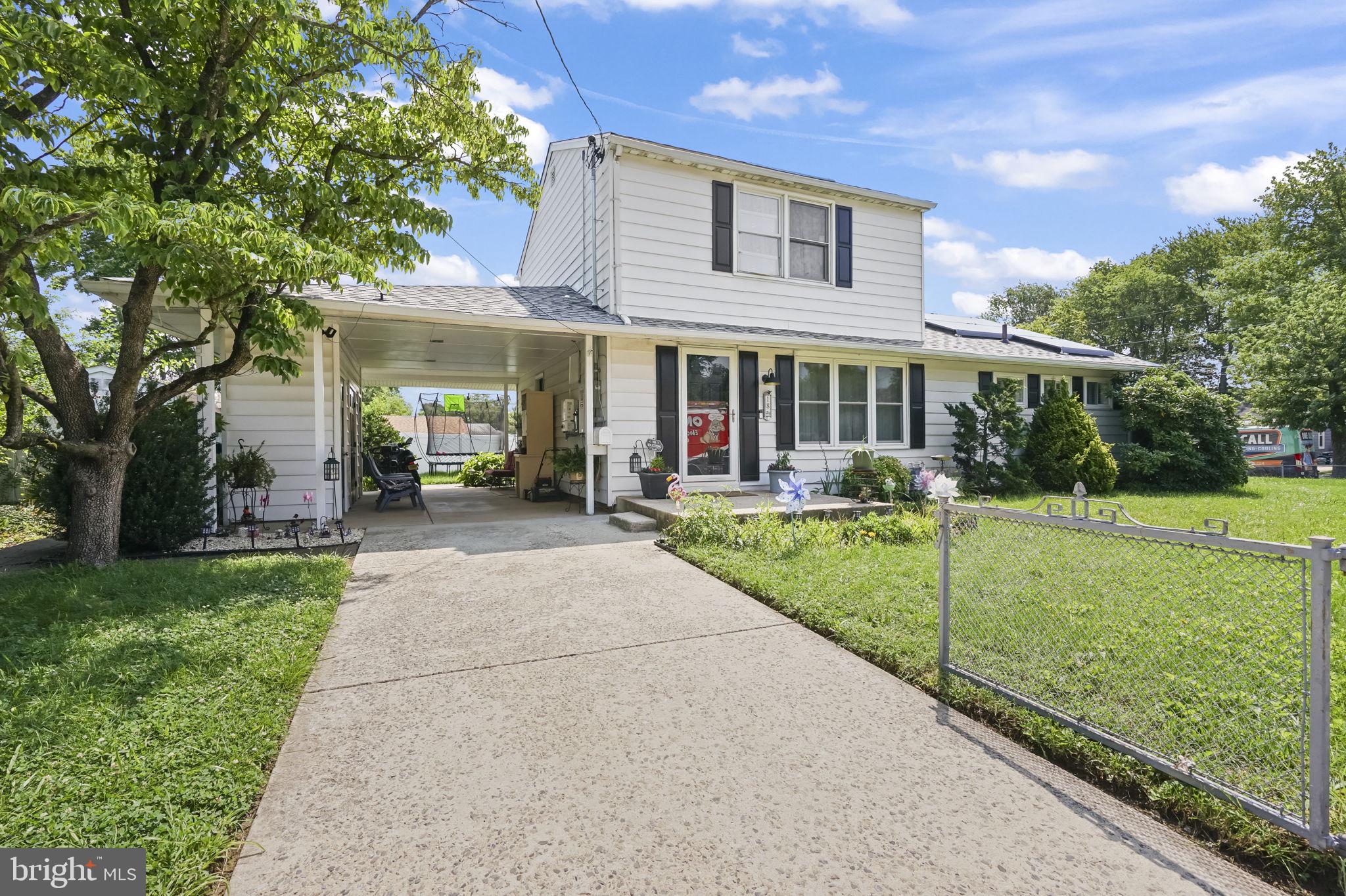 18 OAK LANDING ROAD