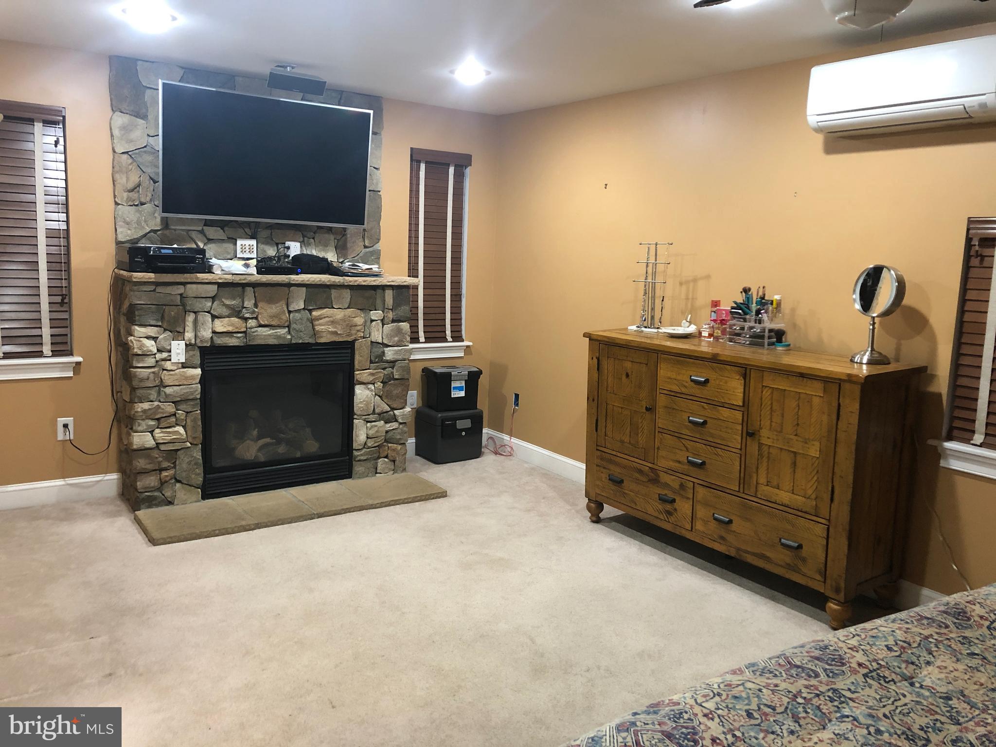 FERNDALE FARMS - Residential Lease