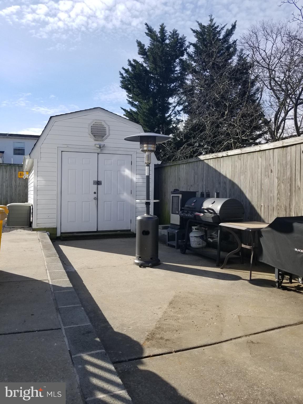 FERNDALE FARMS - Residential Lease