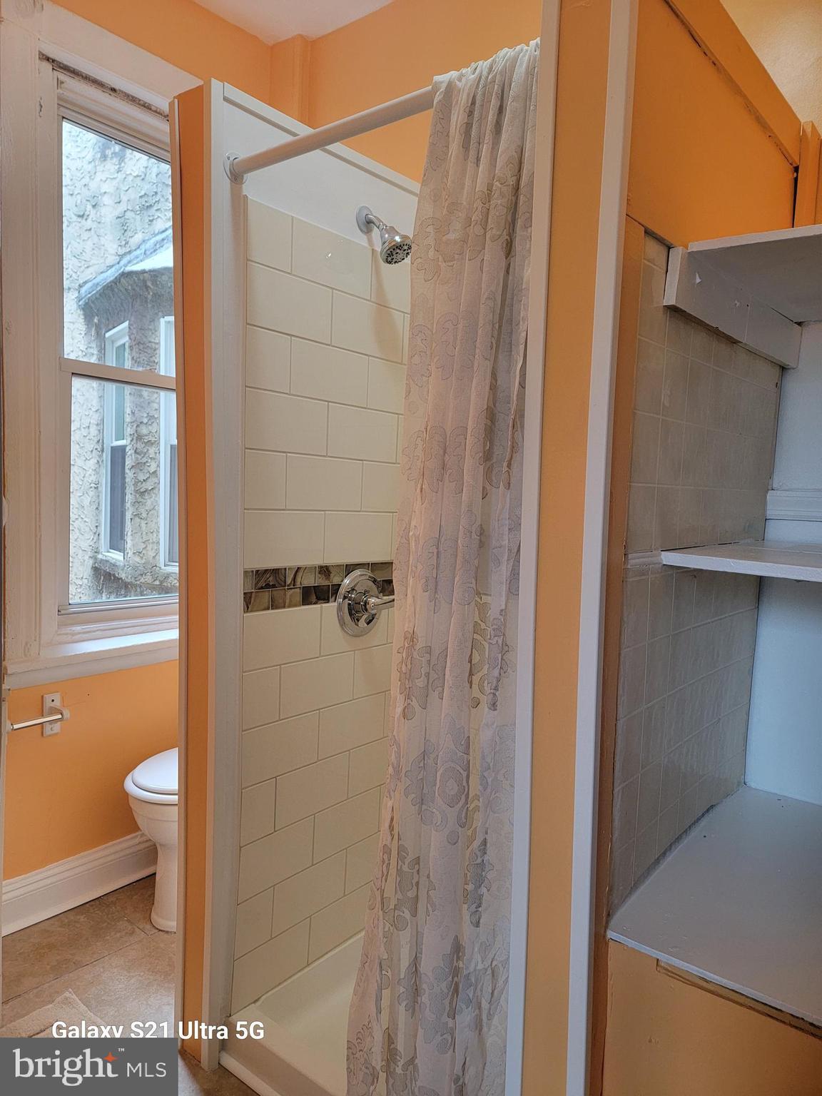 UNIVERSITY CITY - Residential Lease