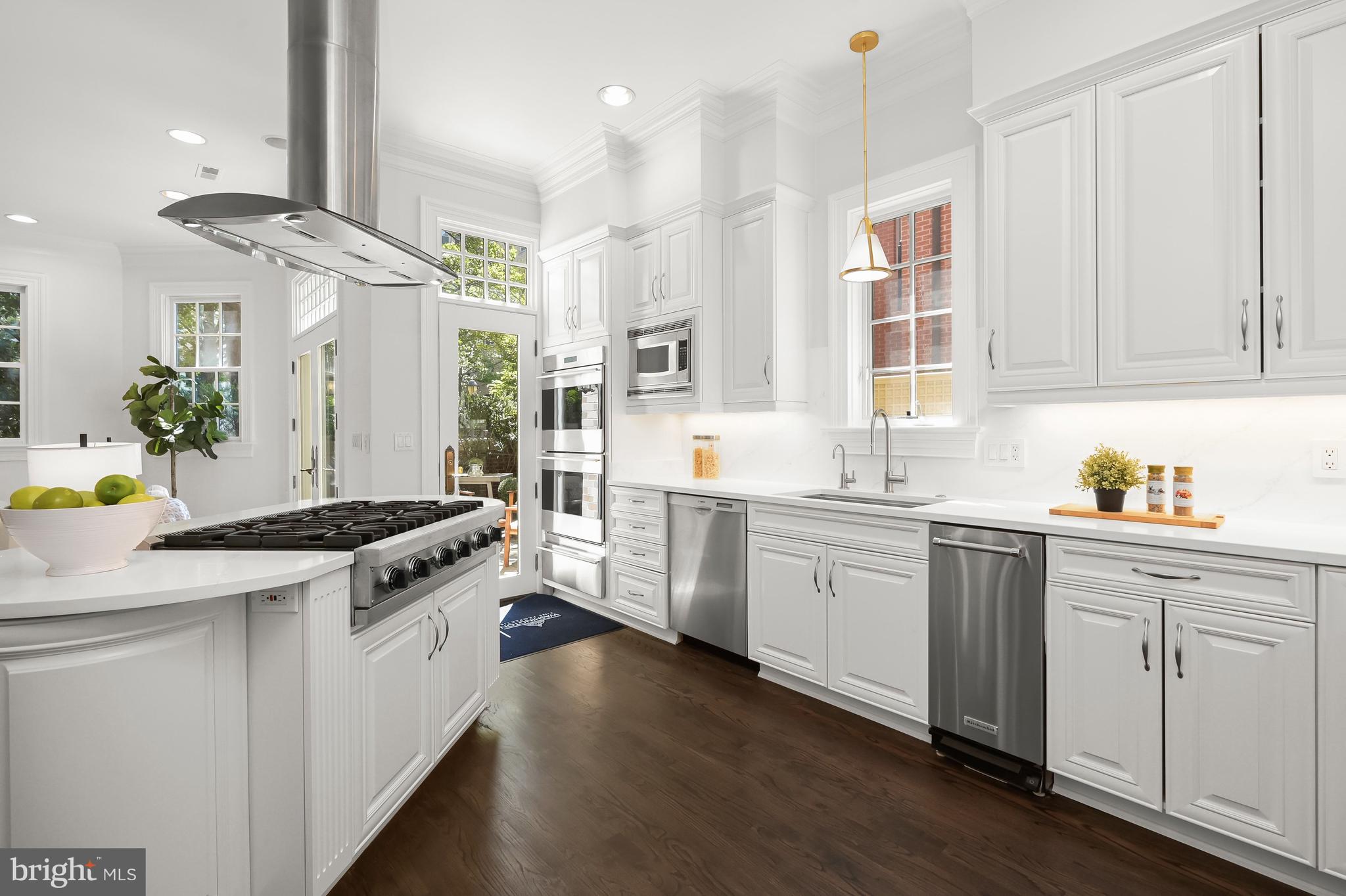 OBSERVATORY CIRCLE - Residential