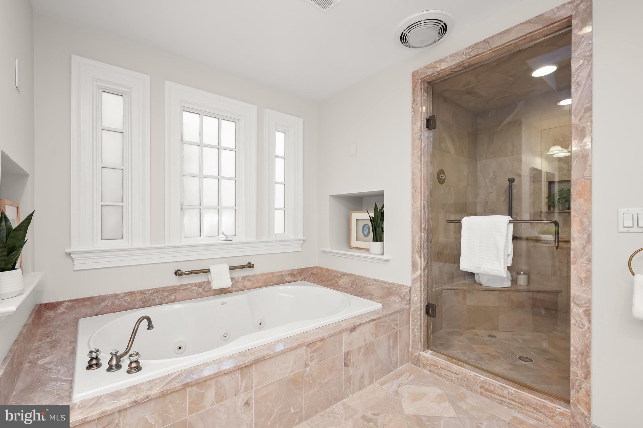 OBSERVATORY CIRCLE - Residential