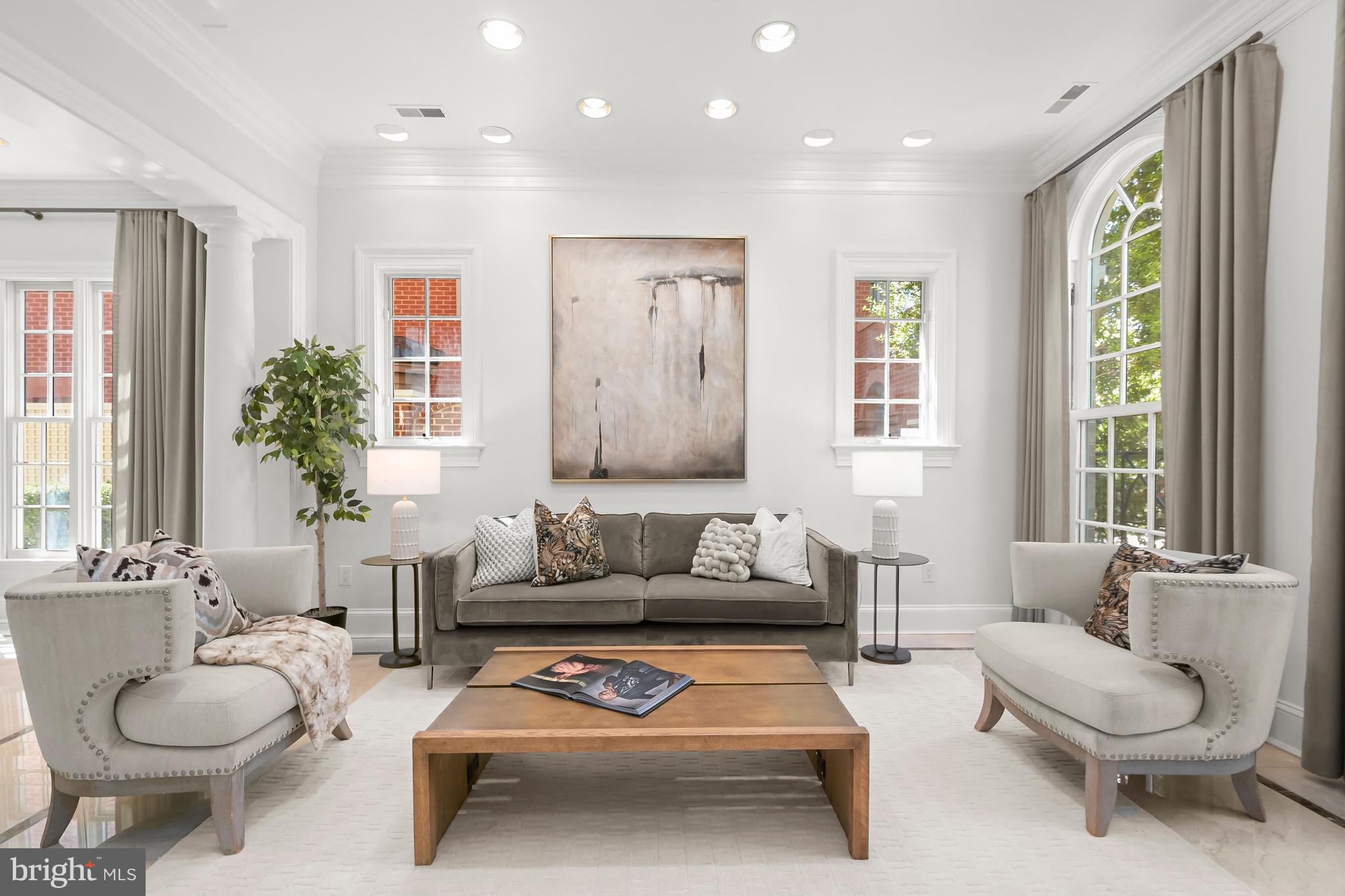 OBSERVATORY CIRCLE - Residential