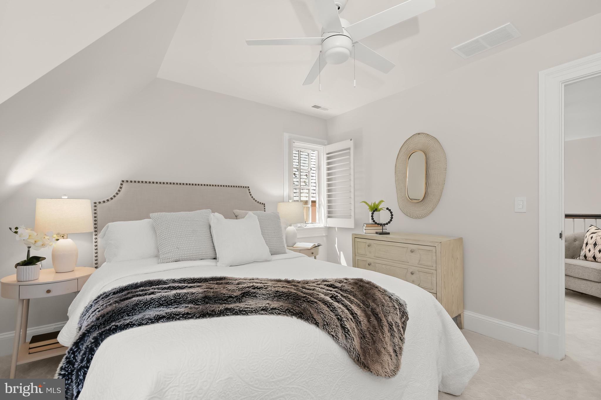 OBSERVATORY CIRCLE - Residential