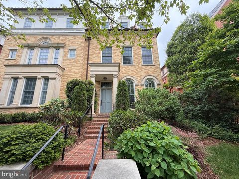 2985 38TH STREET NW WASHINGTON DC 20016