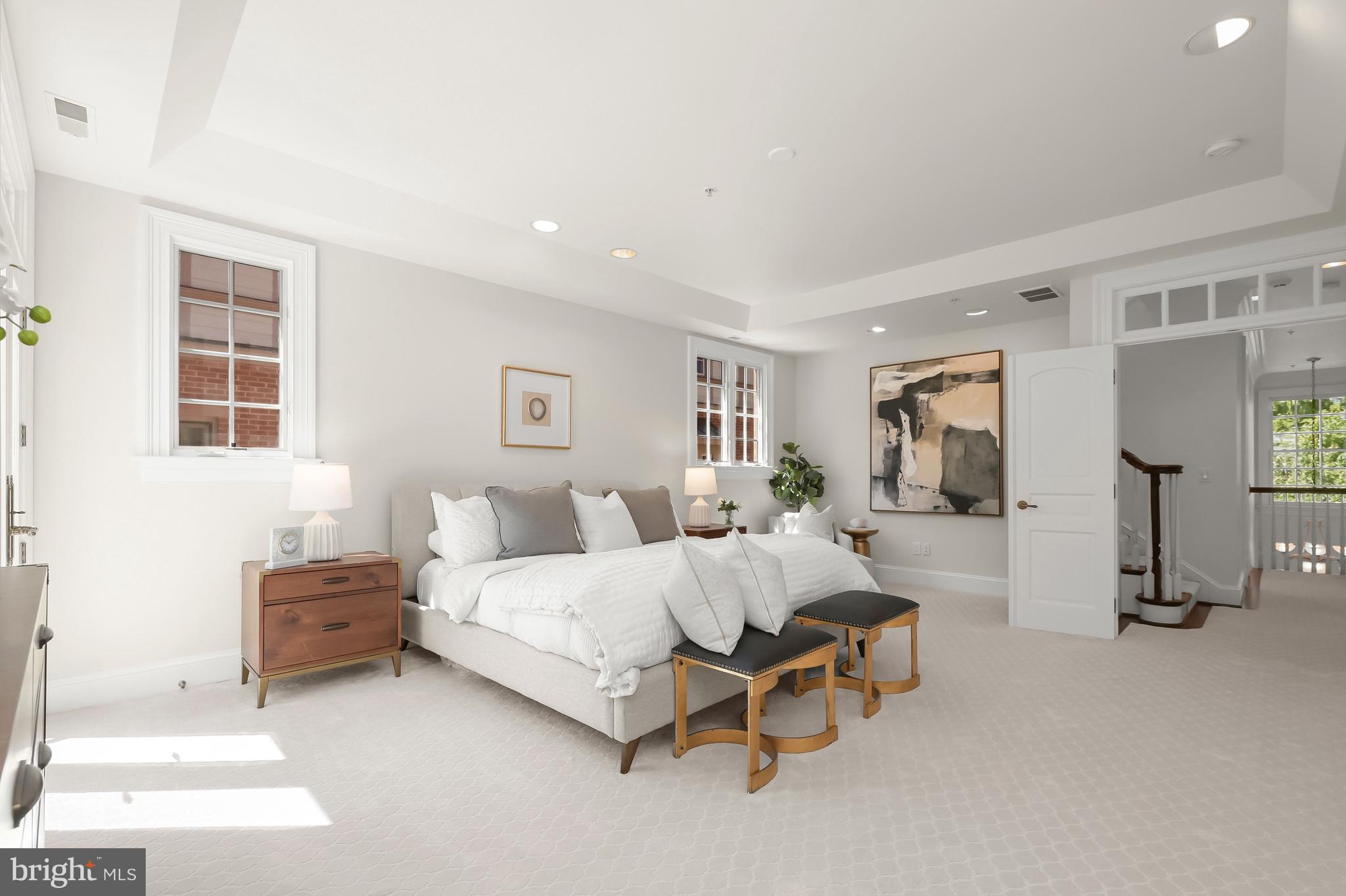 OBSERVATORY CIRCLE - Residential