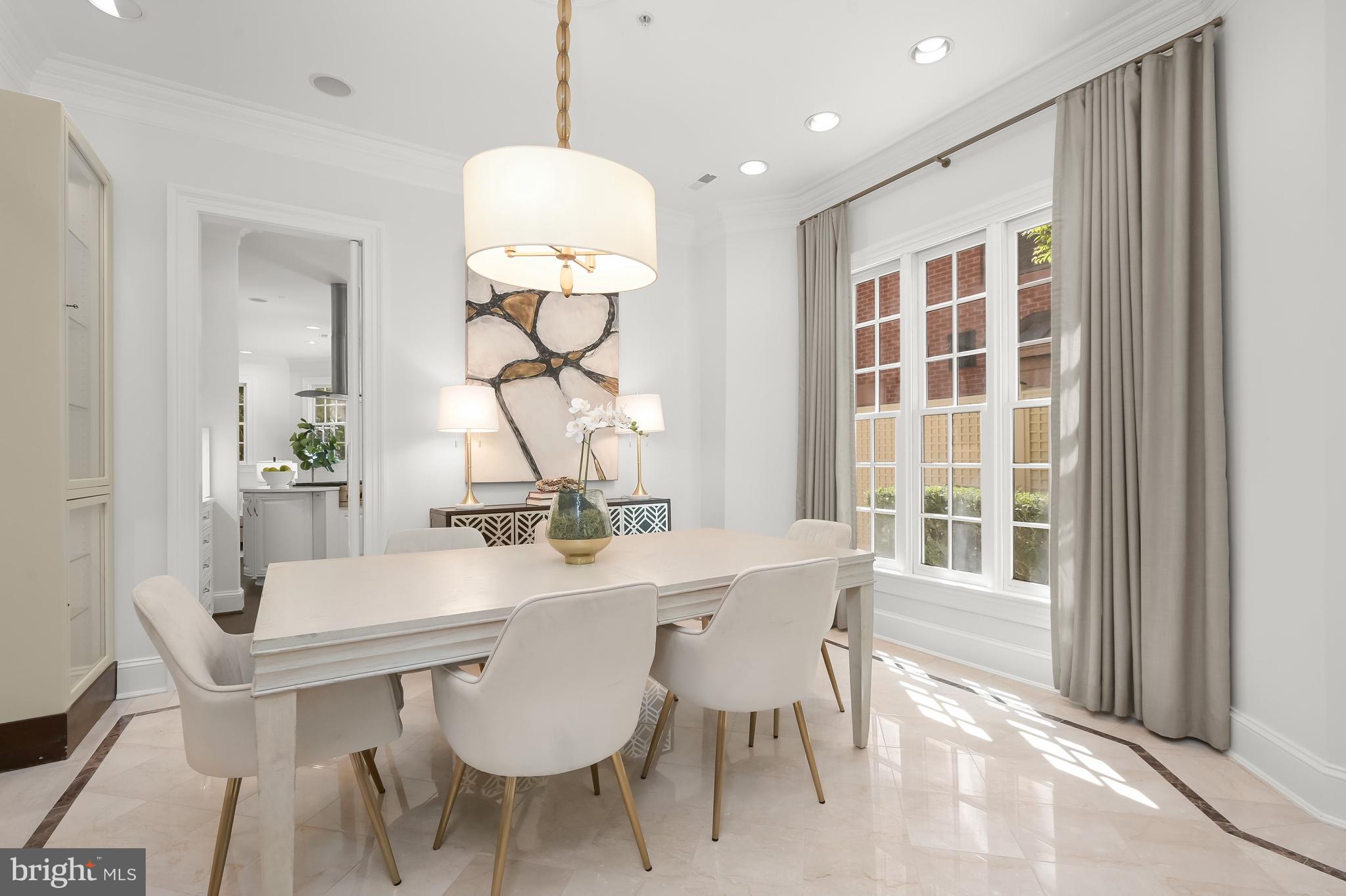 OBSERVATORY CIRCLE - Residential