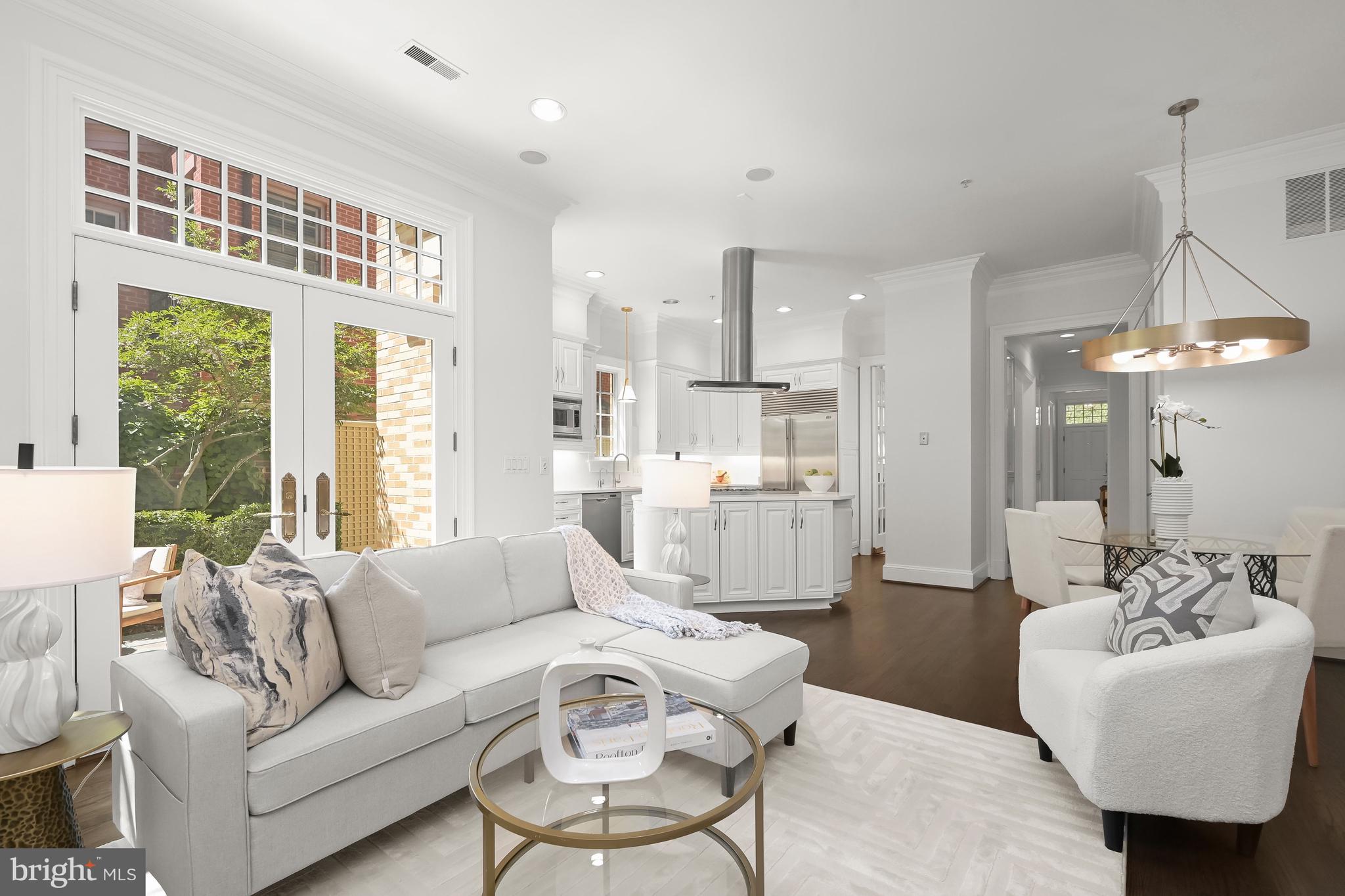 OBSERVATORY CIRCLE - Residential