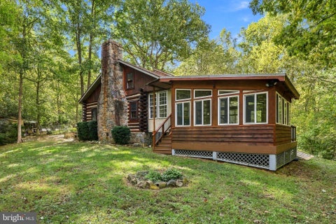 Homes For Sale - 2280 Frogtown Road<br/> Clarke County, BLUEMONT, VA 20135
