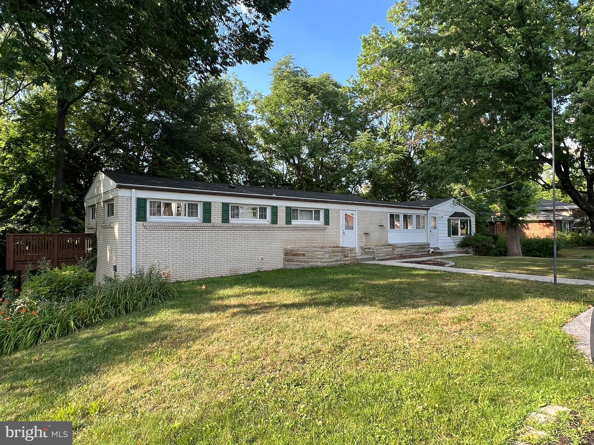 5136 SUNSET DRIVE