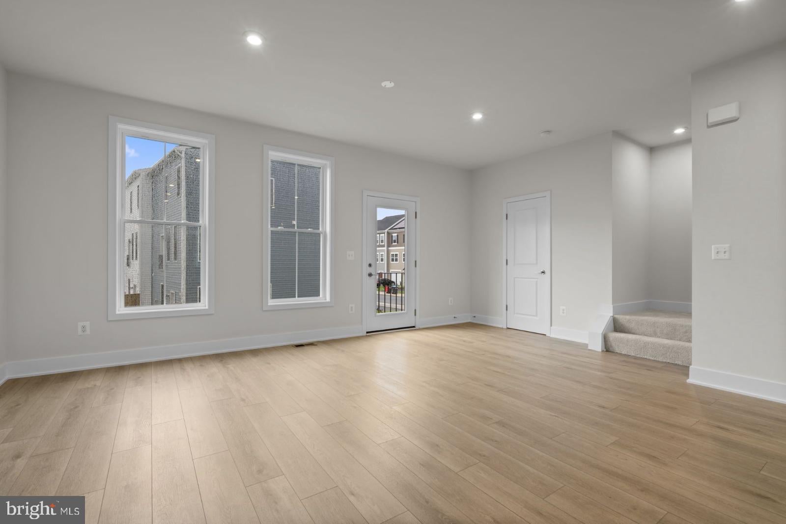 135 SAPPHIRE STREET